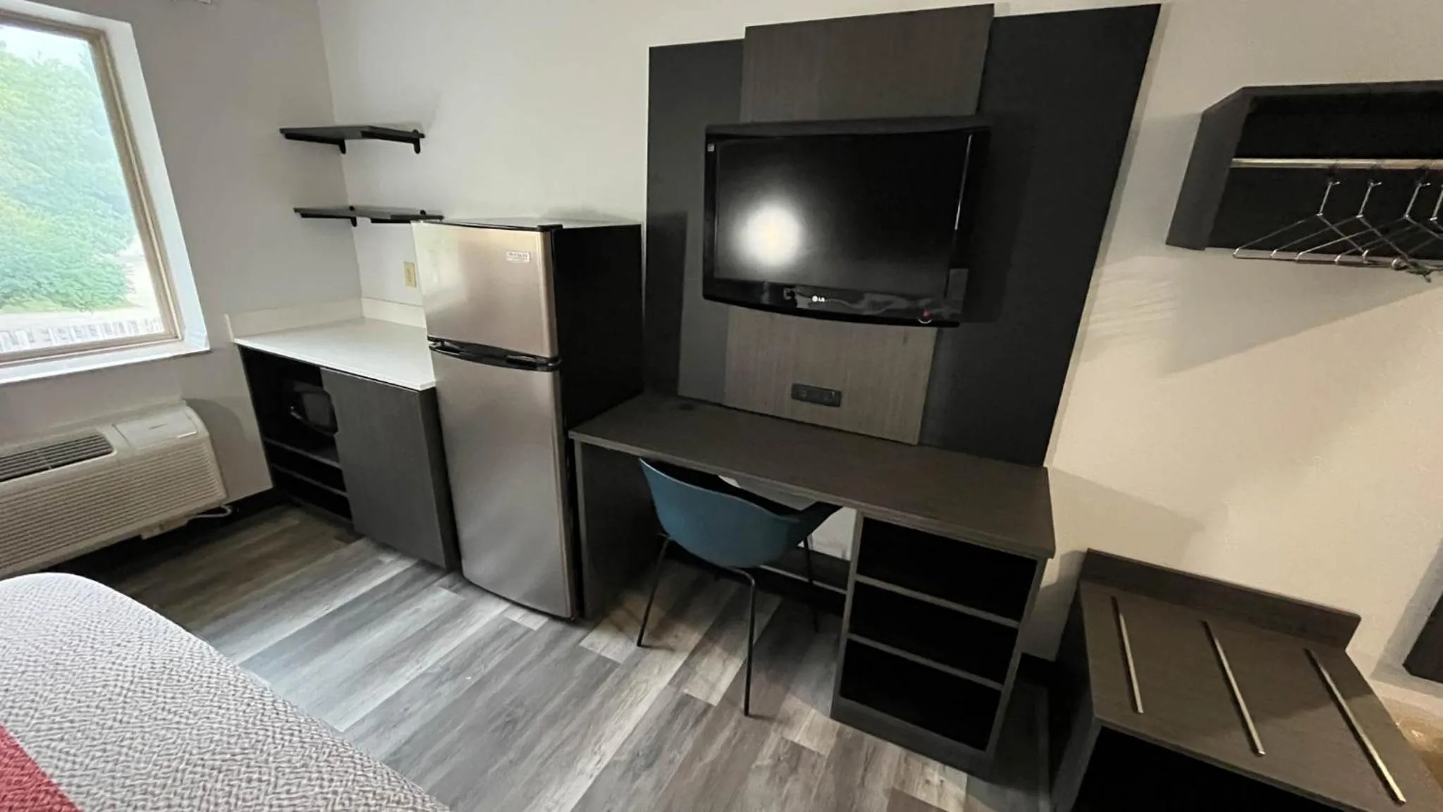 Studio 6 Suites Urbana, IL