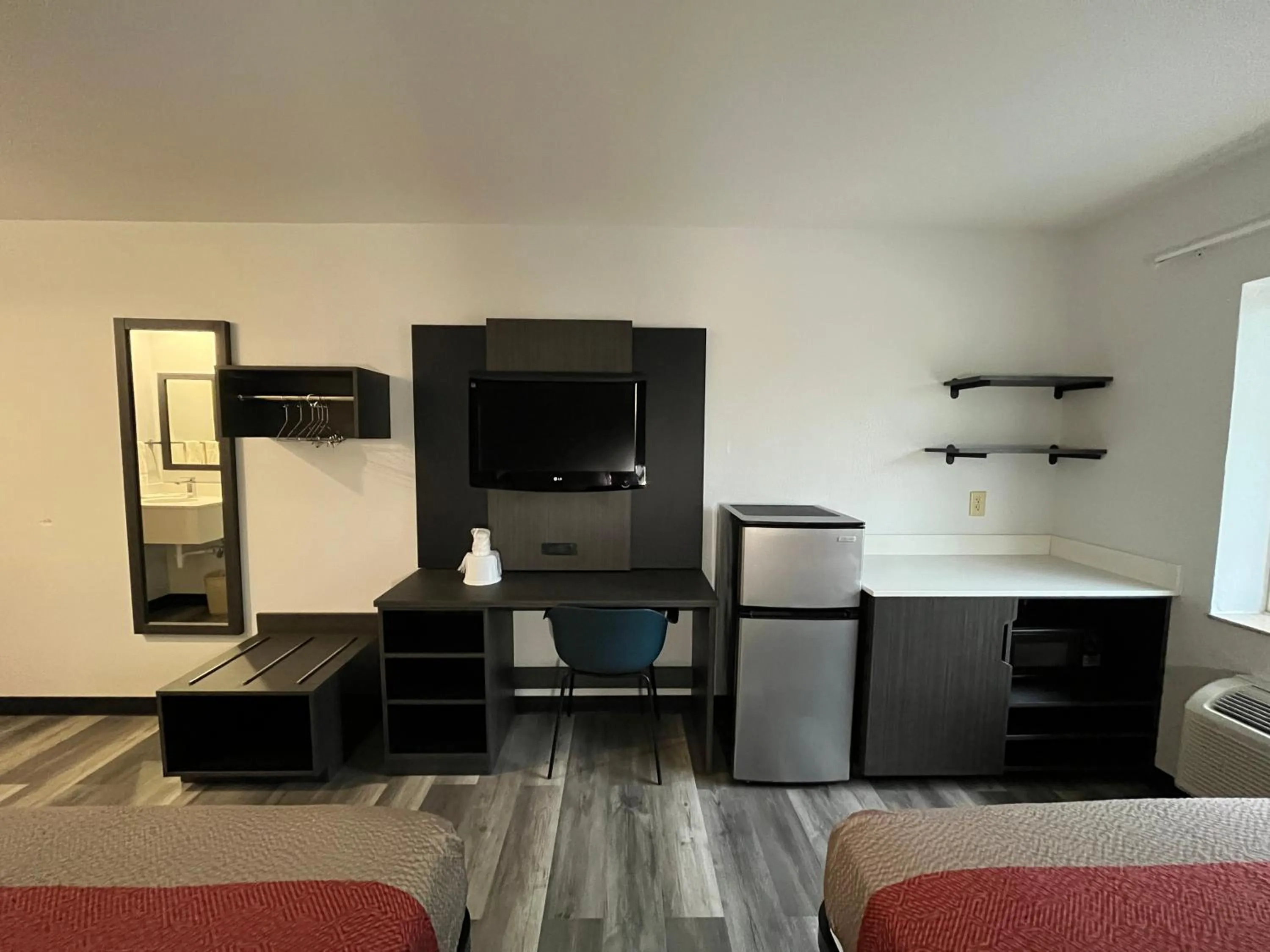 Studio 6 Suites Urbana, IL