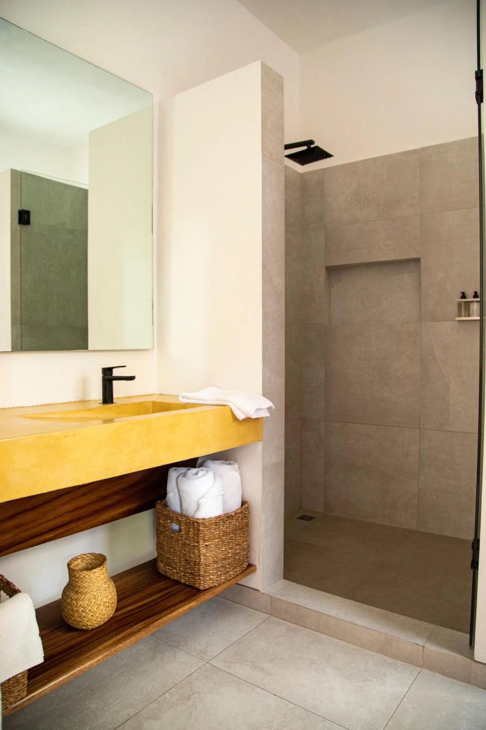 Shower in Hotel Boutique Rancho San Juan Teotihuacan