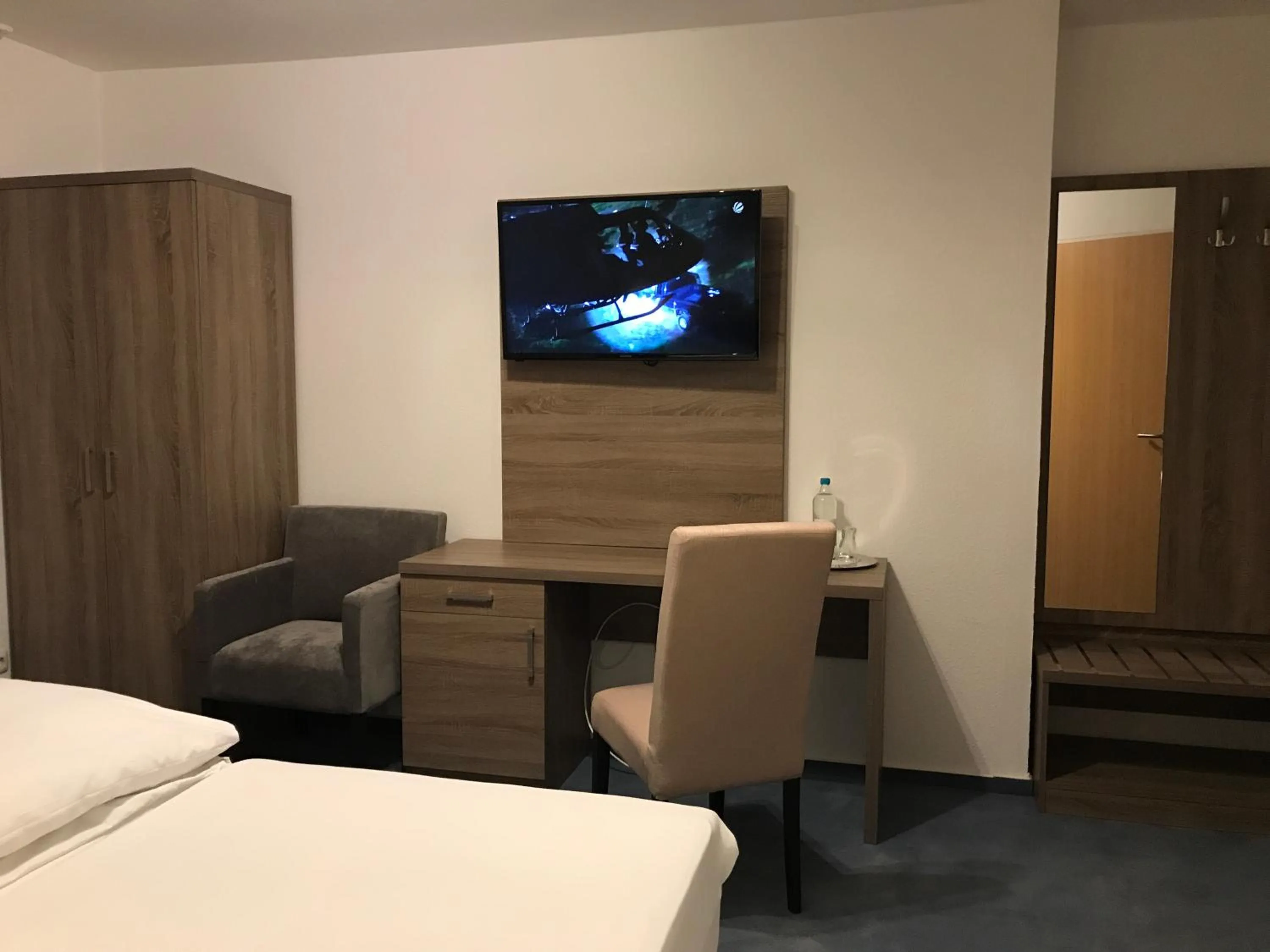 Photo of the whole room, Bed in Hotel Junkerhaus