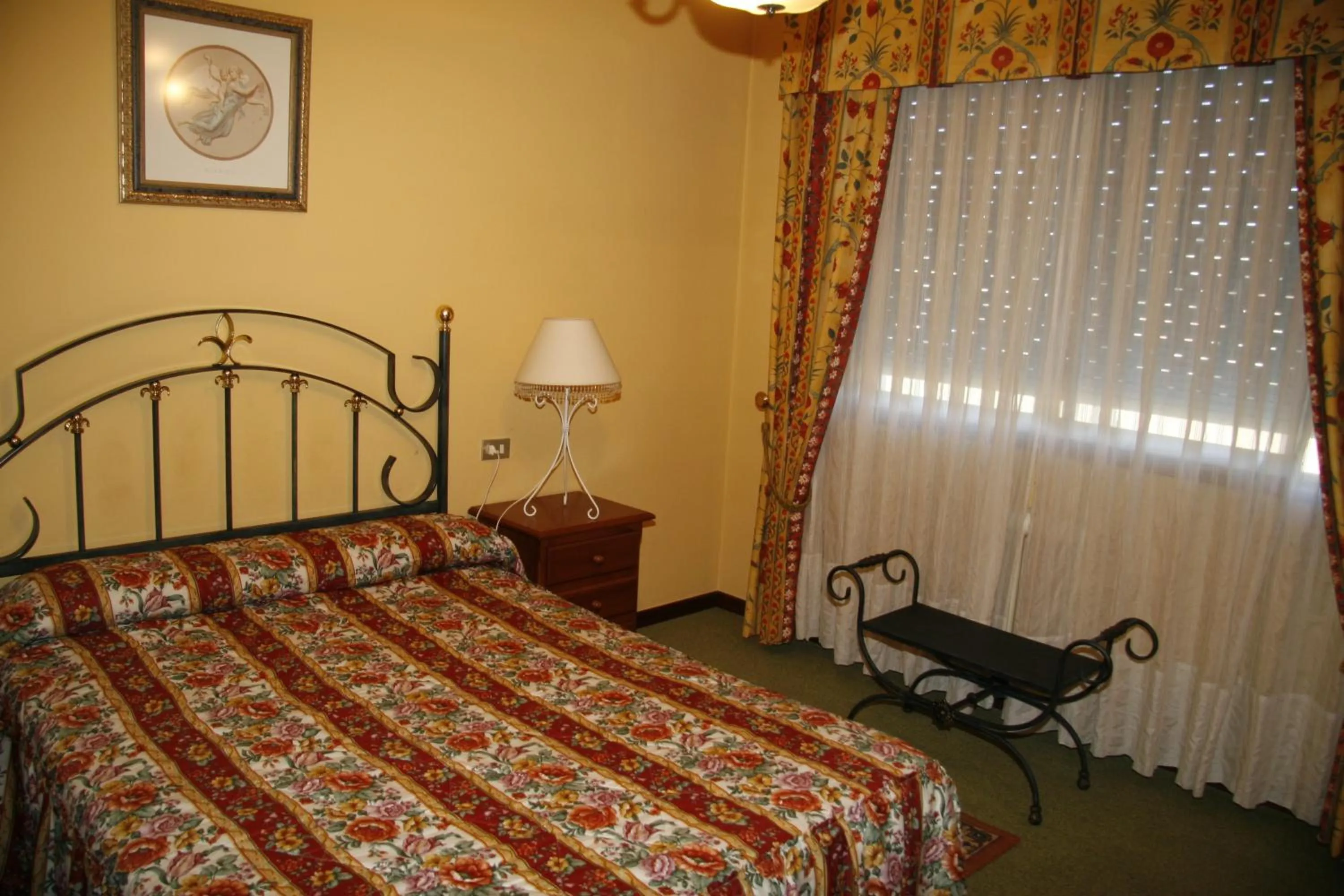 Bed in Hotel San Rosendo
