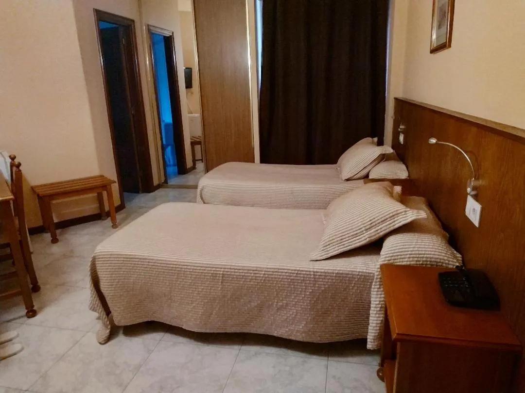 Photo of the whole room, Bed in Hotel Cristaleiro