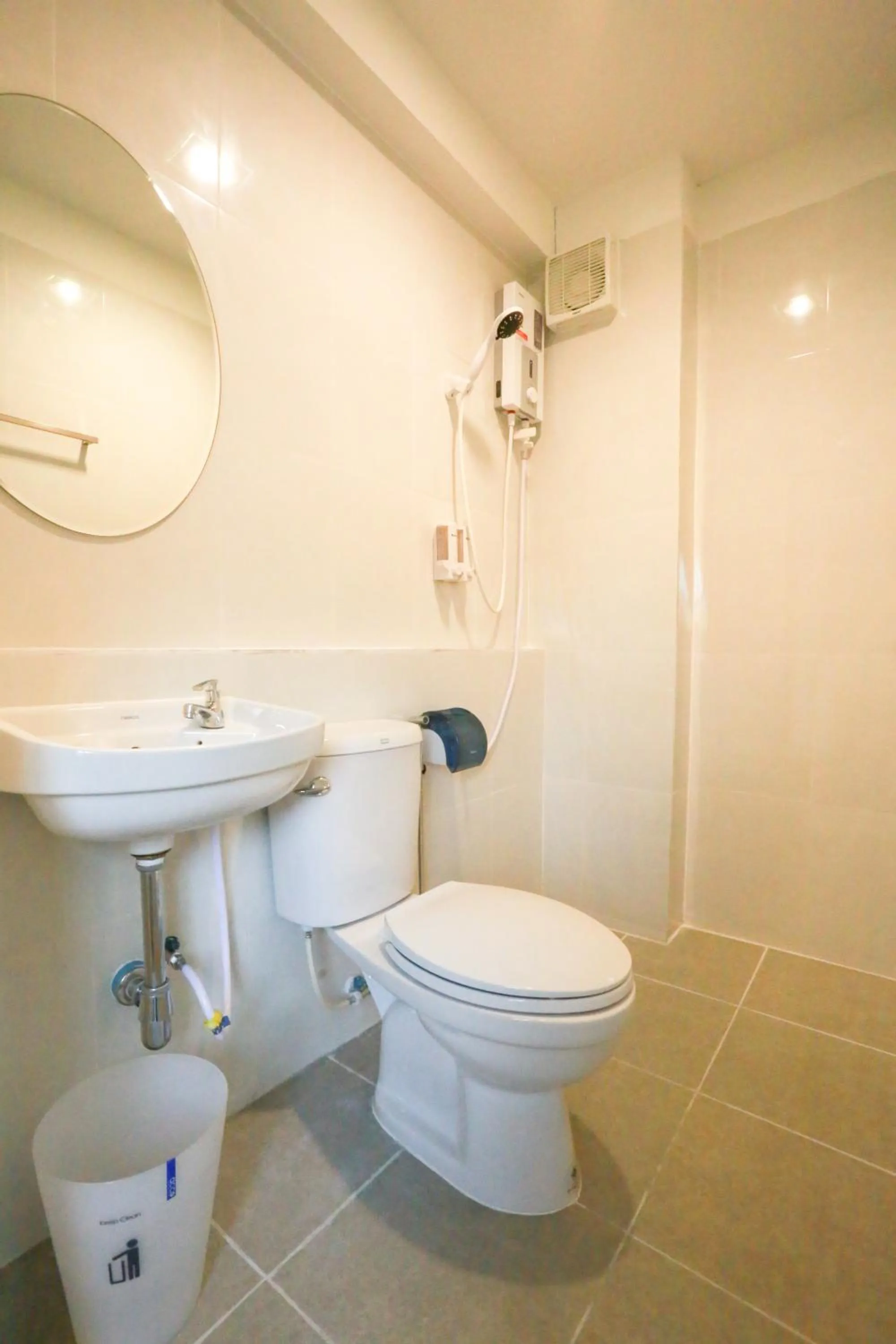 Shower in INTERest POSHTEL