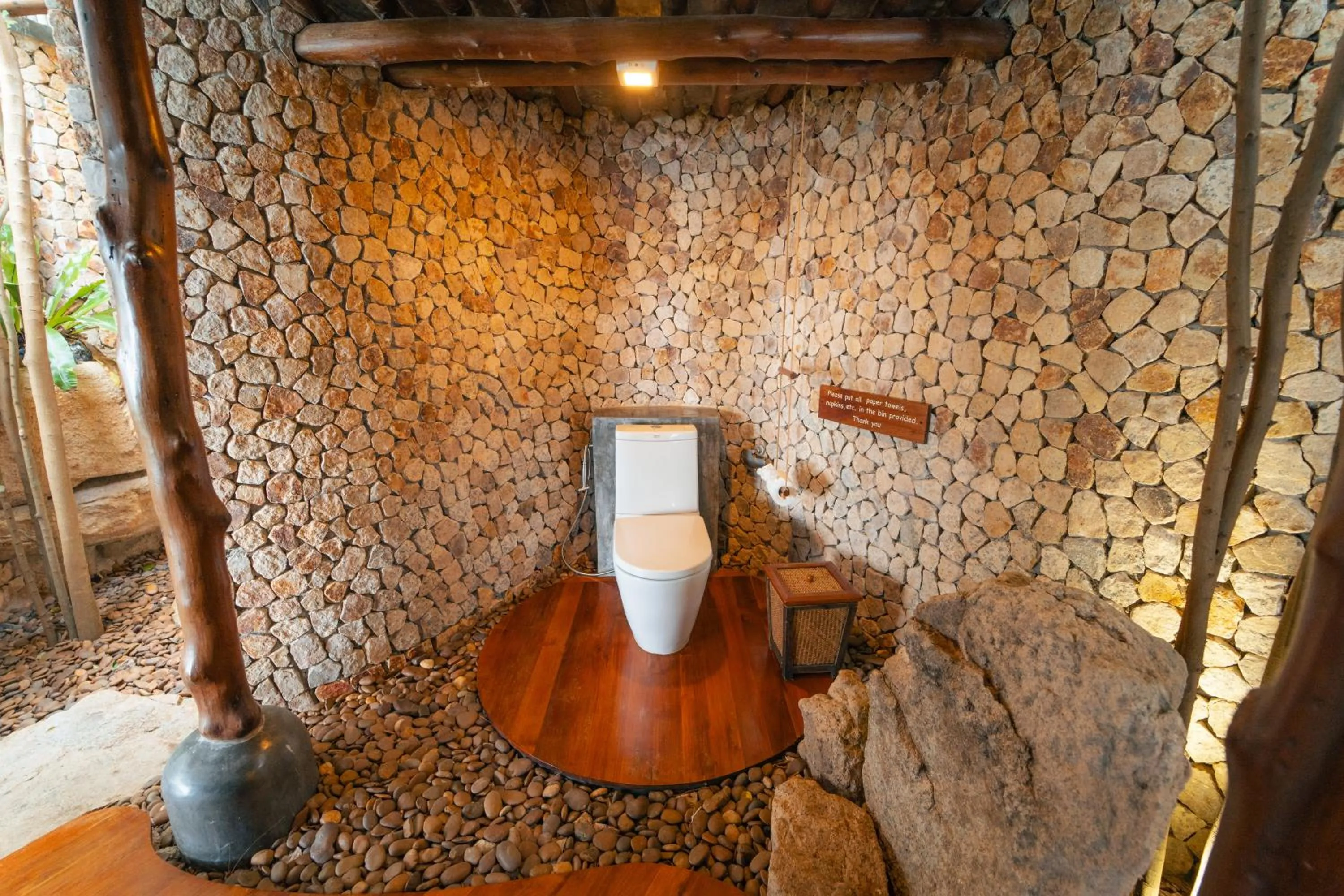 Toilet in View Point Resort