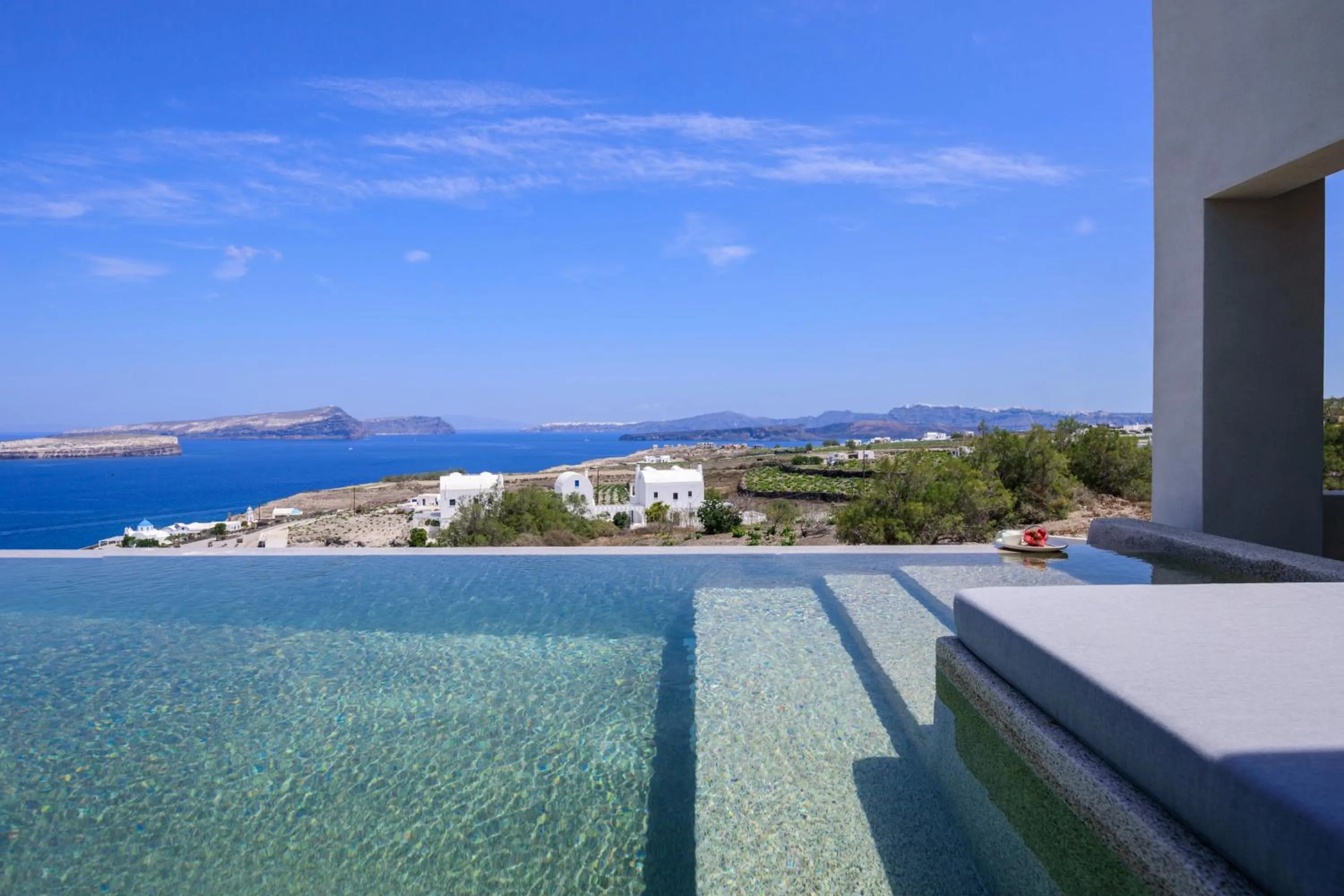 Day in Potnia Theron Suites