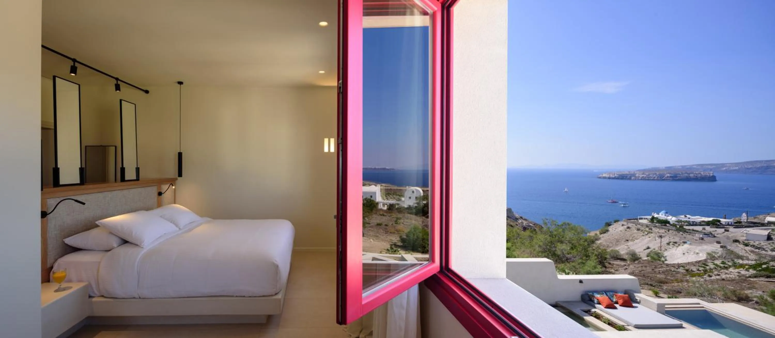 Bed in Potnia Theron Suites