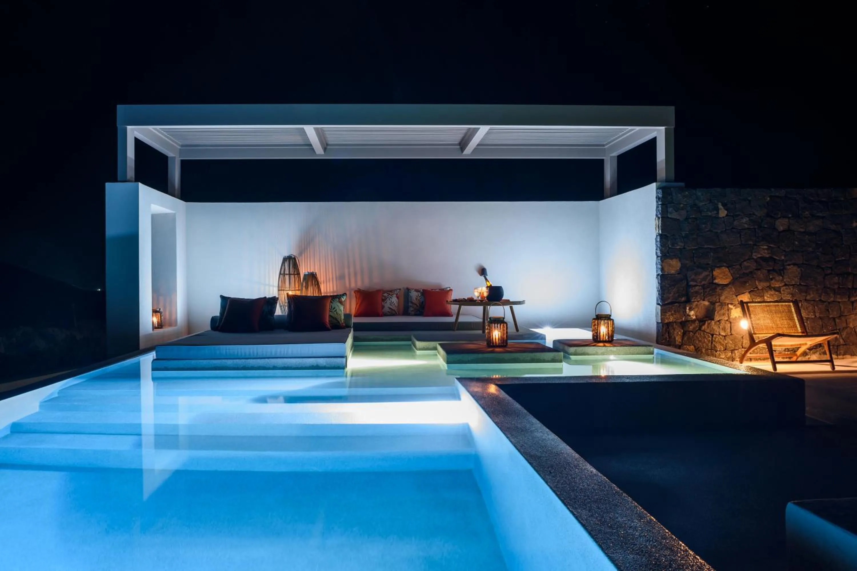 Patio in Potnia Theron Suites