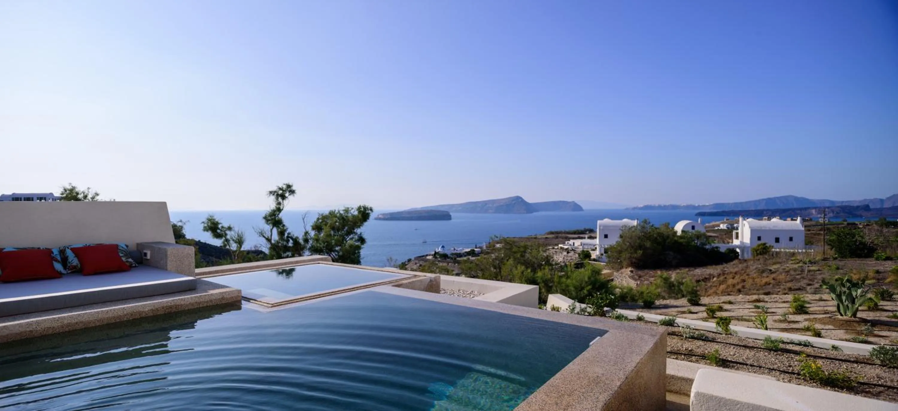 Day in Potnia Theron Suites