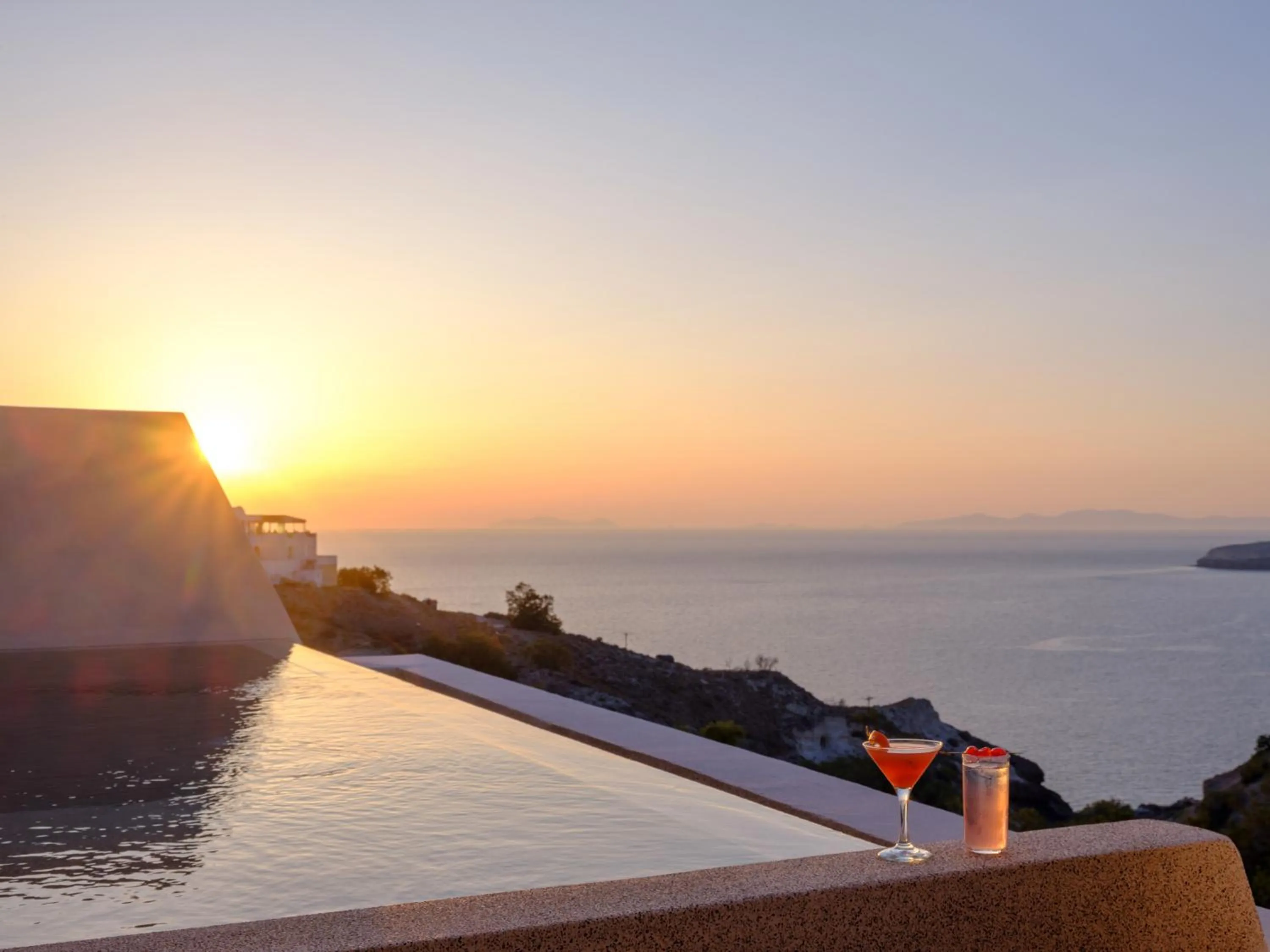 Day in Potnia Theron Suites