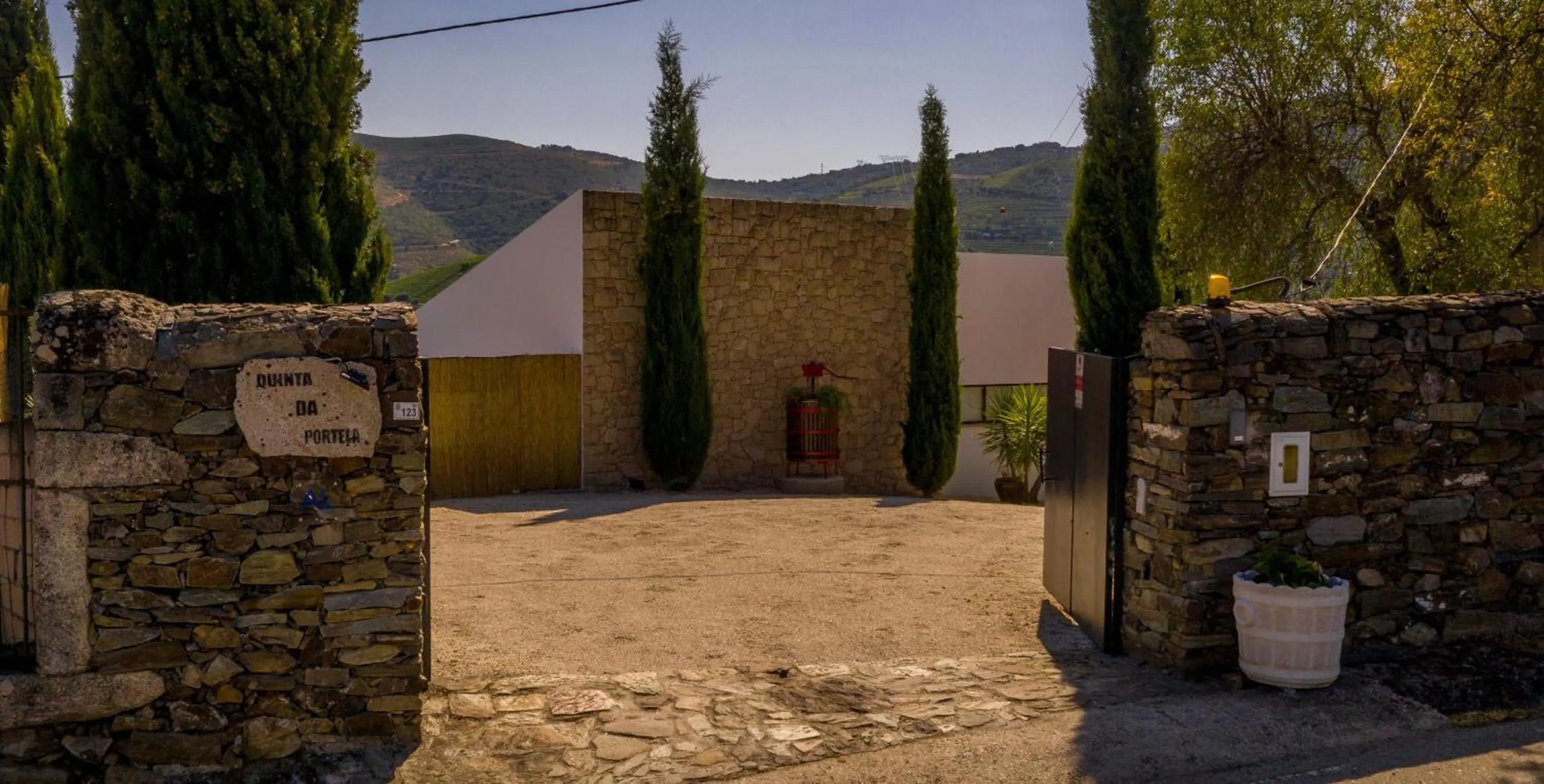 Property building in Quinta da Portela Douro