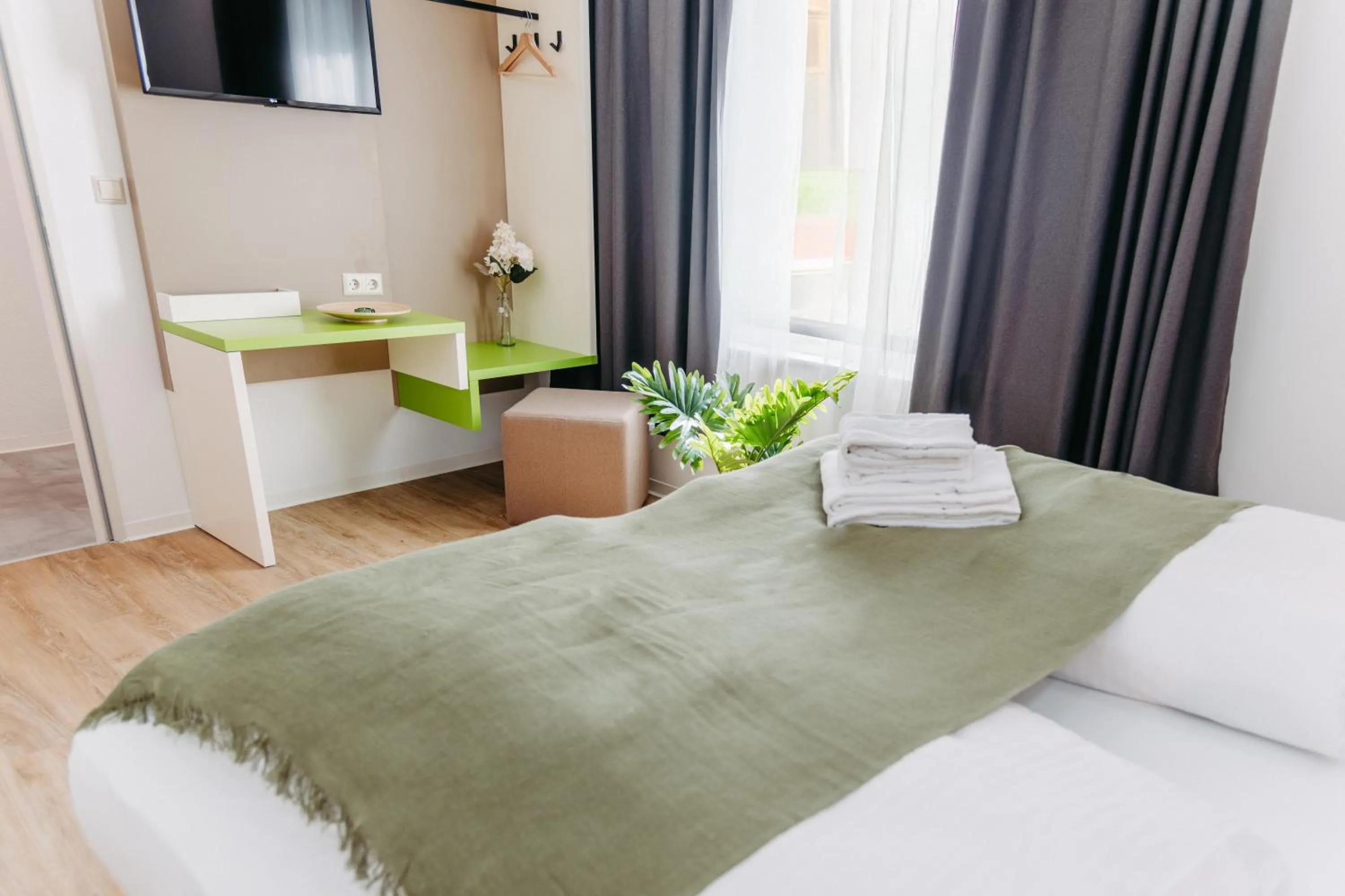 Bed in bestprice Hotel Koblenz