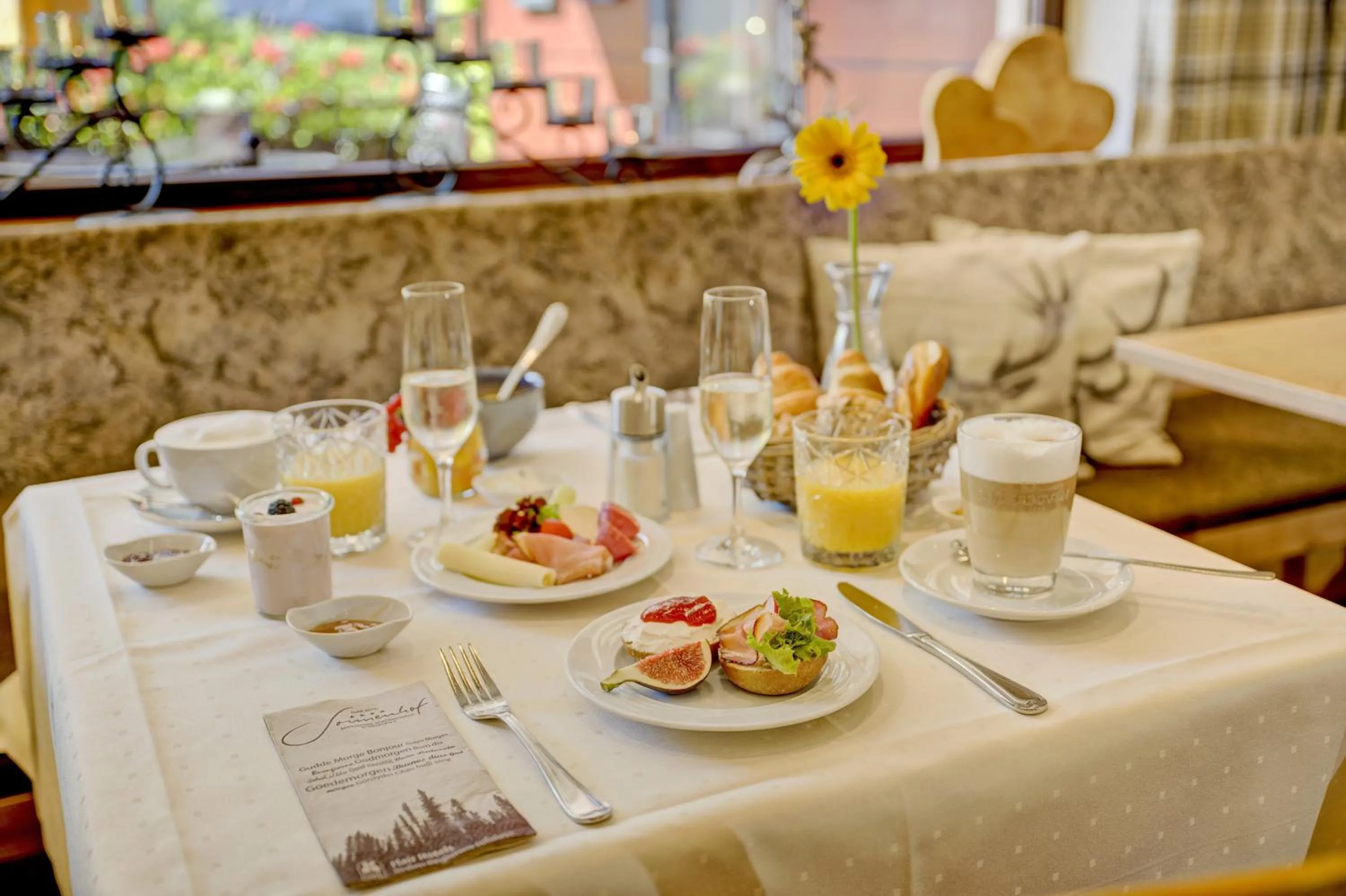 Food and drinks in Ringhotel Sonnenhof