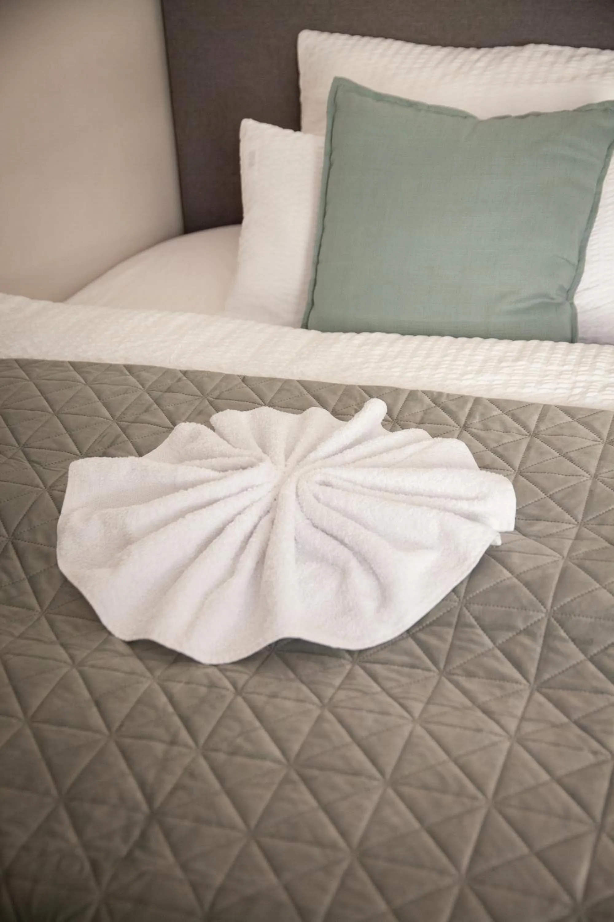 Bed in WohnRaum Gäste- & Boardinghaus