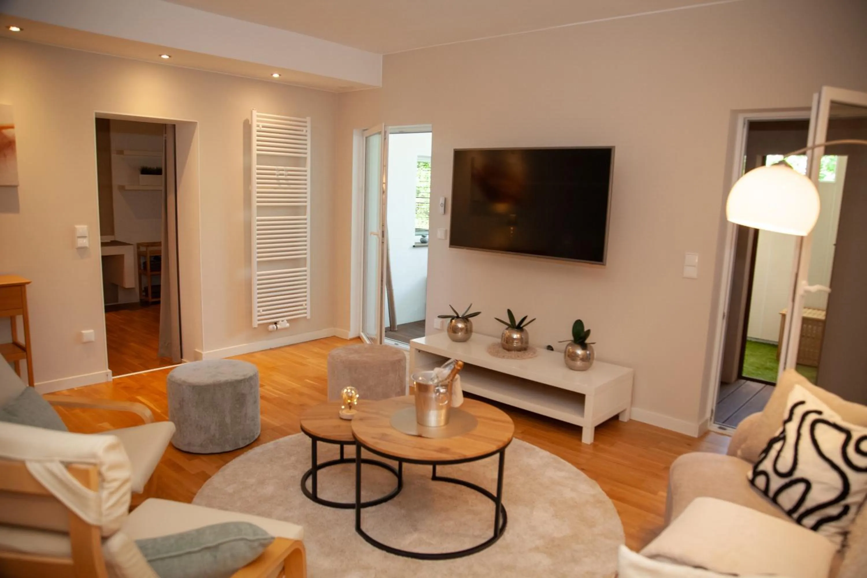 TV and multimedia in WohnRaum Gäste- & Boardinghaus