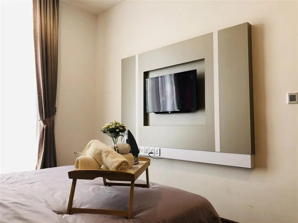TV and multimedia, Bed in Paragon Suite Homestay by Antlerzone