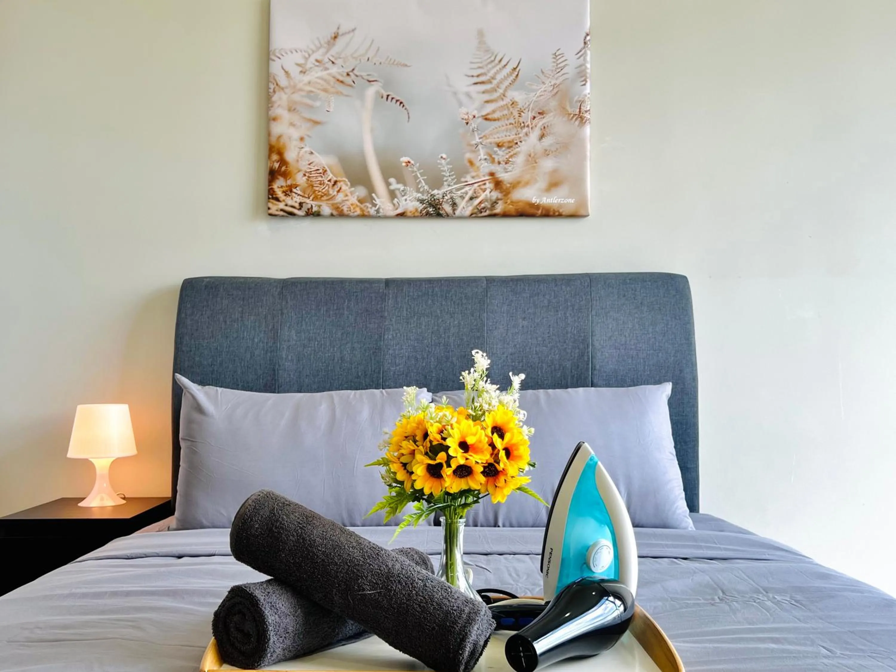 Bed in Paragon Suite Homestay by Antlerzone