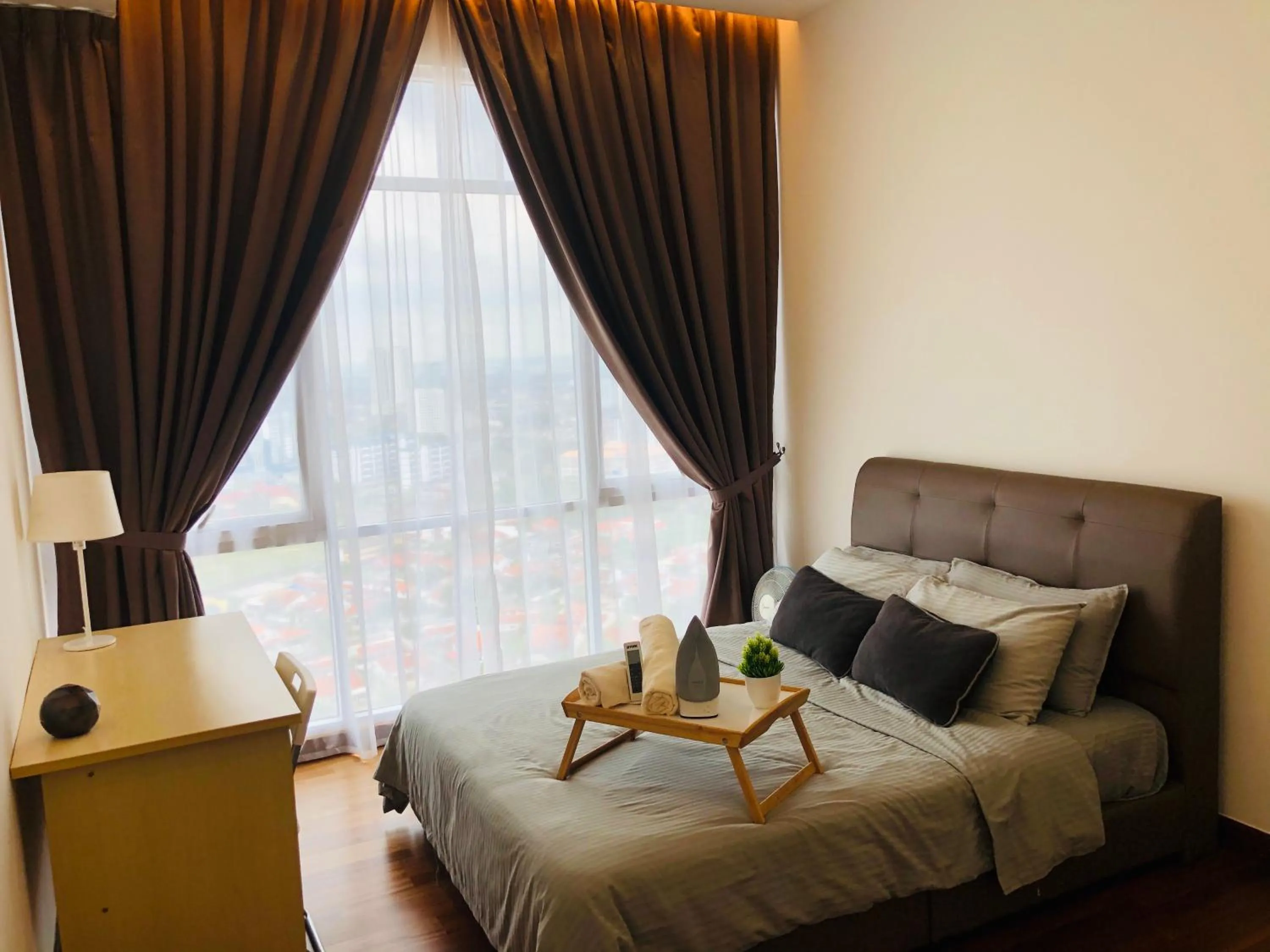 Bedroom, Bed in Paragon Suite Homestay by Antlerzone