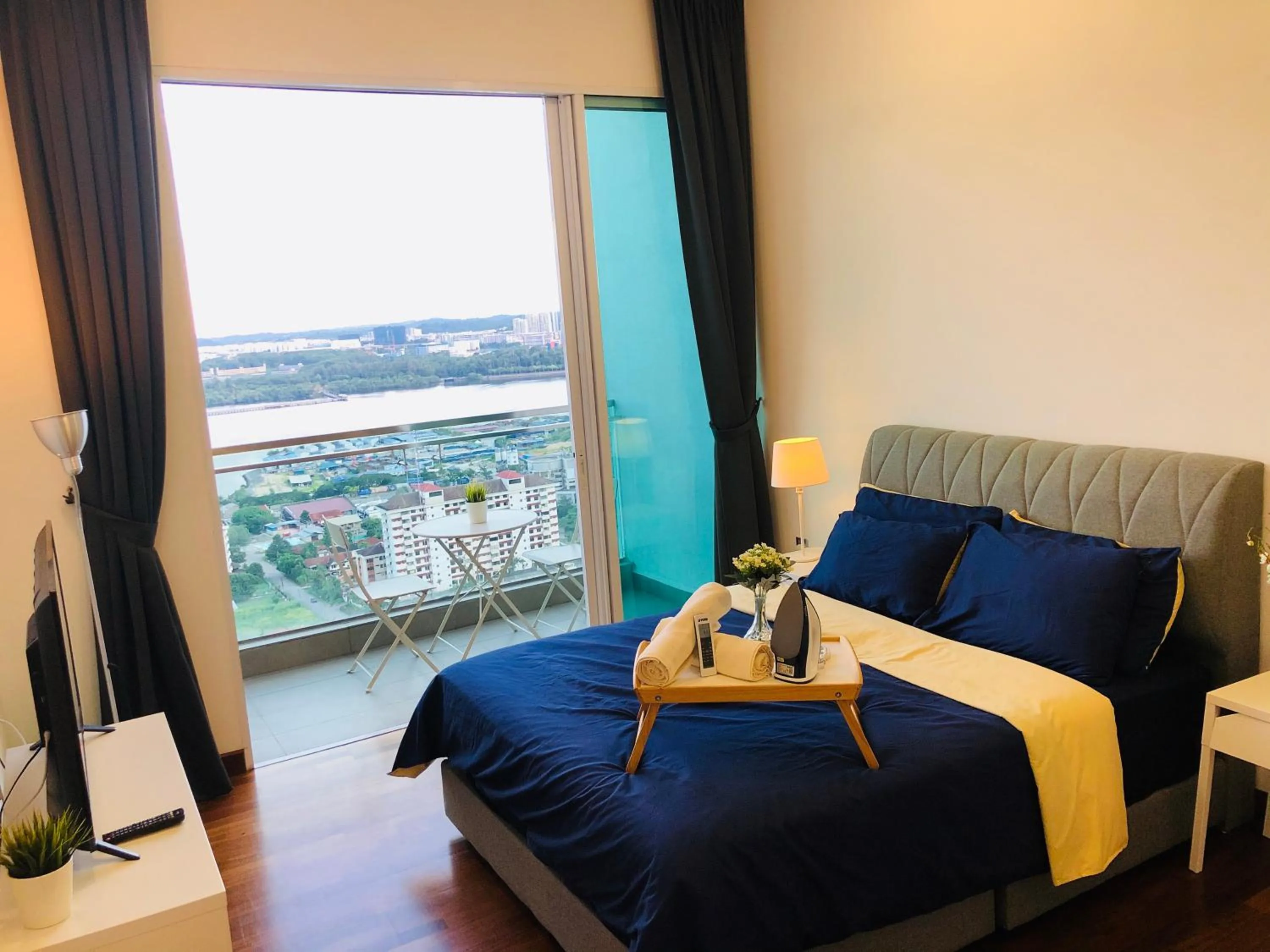 Bedroom, Bed in Paragon Suite Homestay by Antlerzone