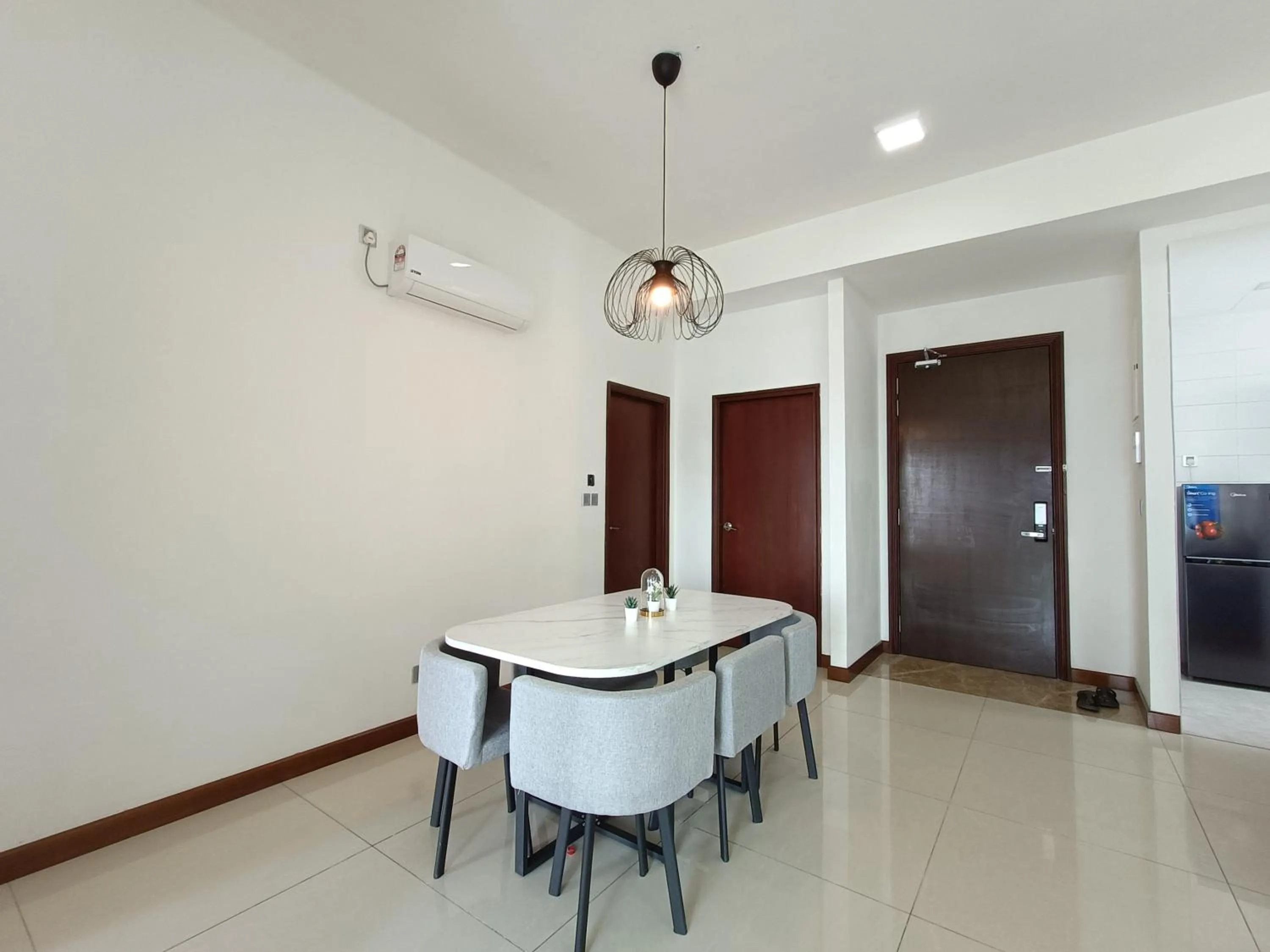Dining area in Paragon Suite Homestay by Antlerzone