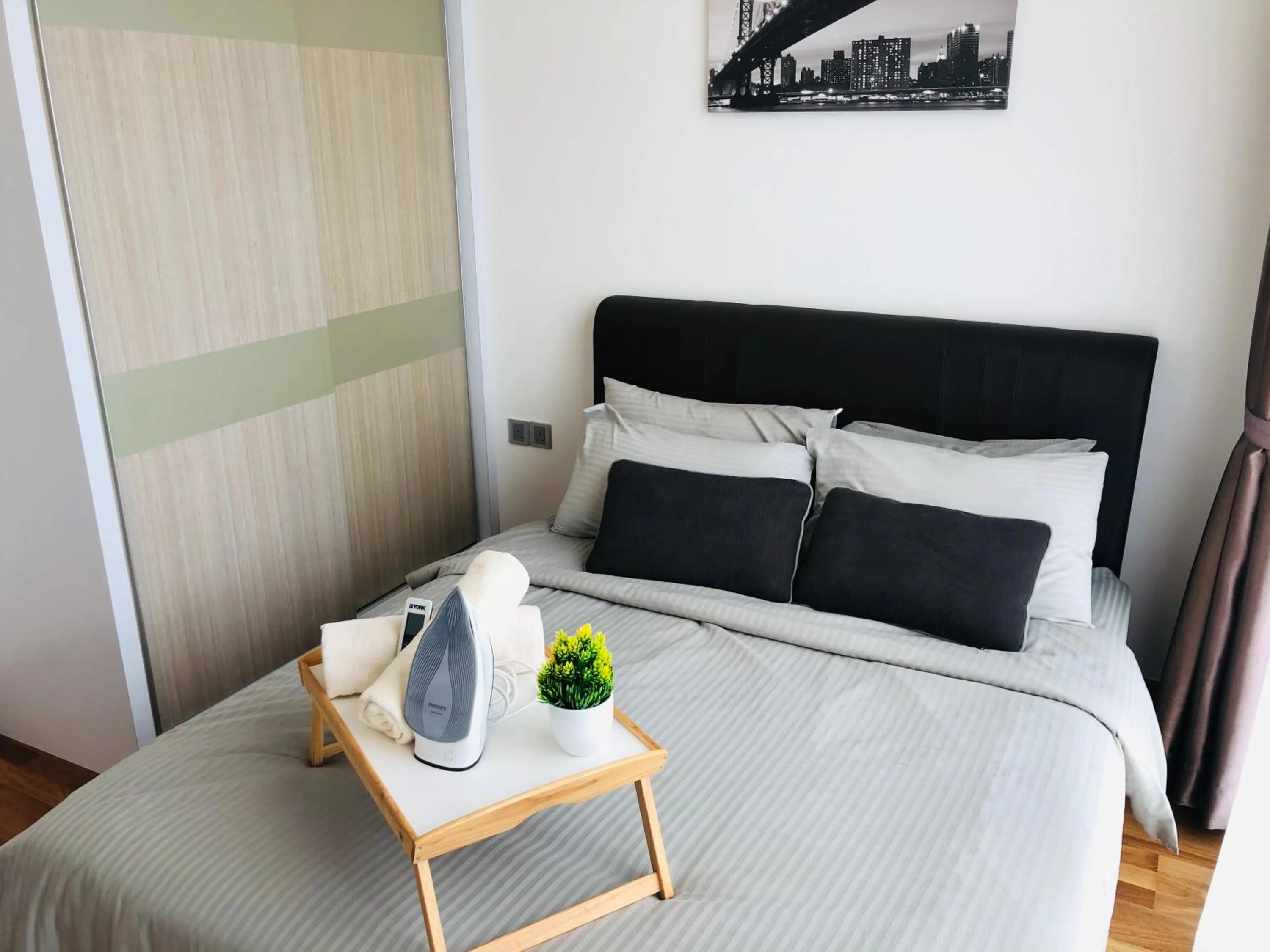 Bed in Paragon Suite Homestay by Antlerzone