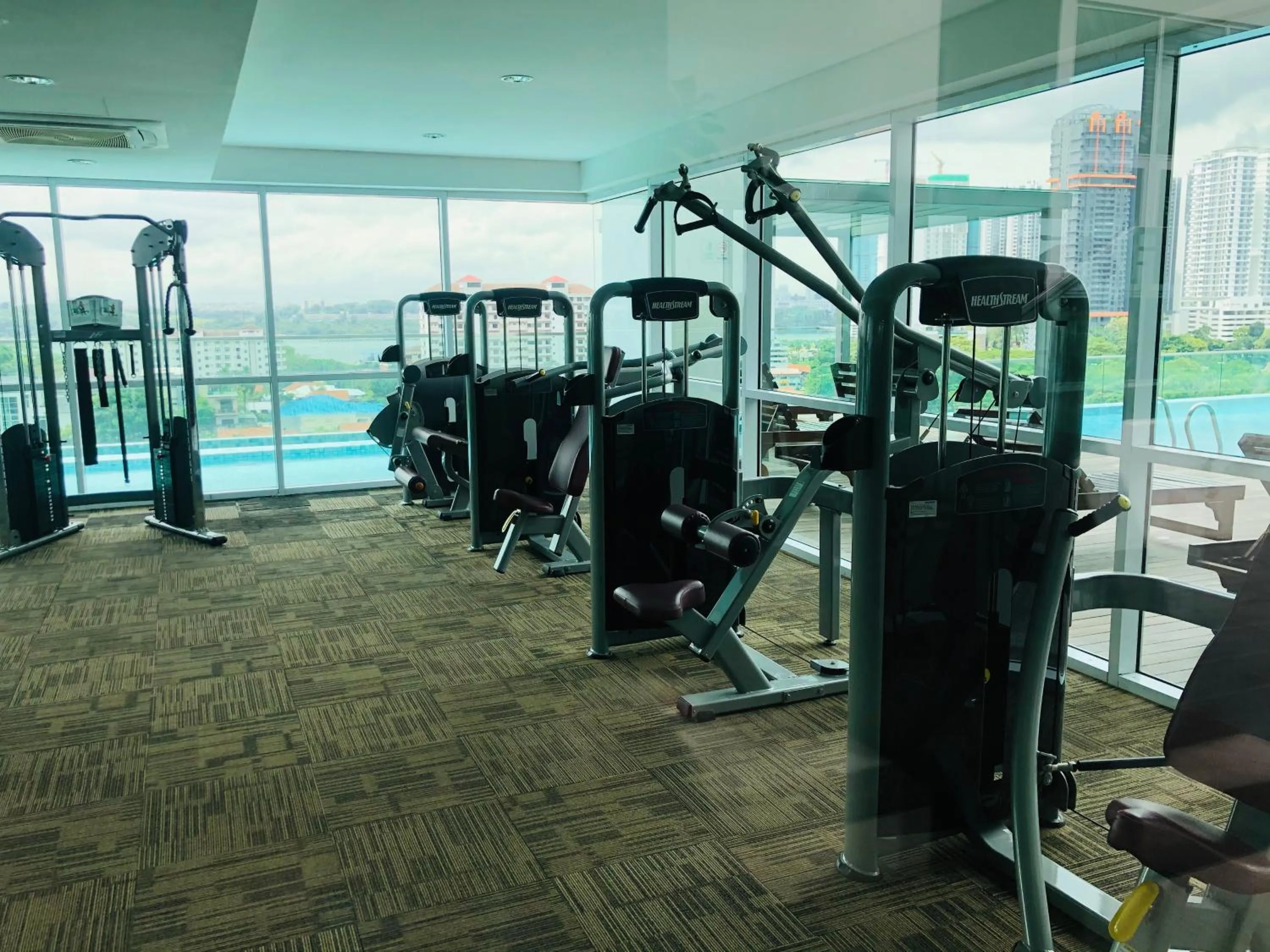 Fitness centre/facilities in Paragon Suite Homestay by Antlerzone