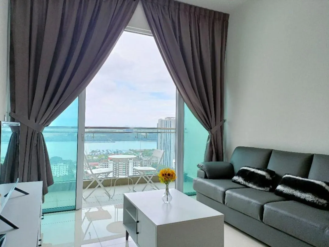 Living room in Paragon Suite Homestay by Antlerzone