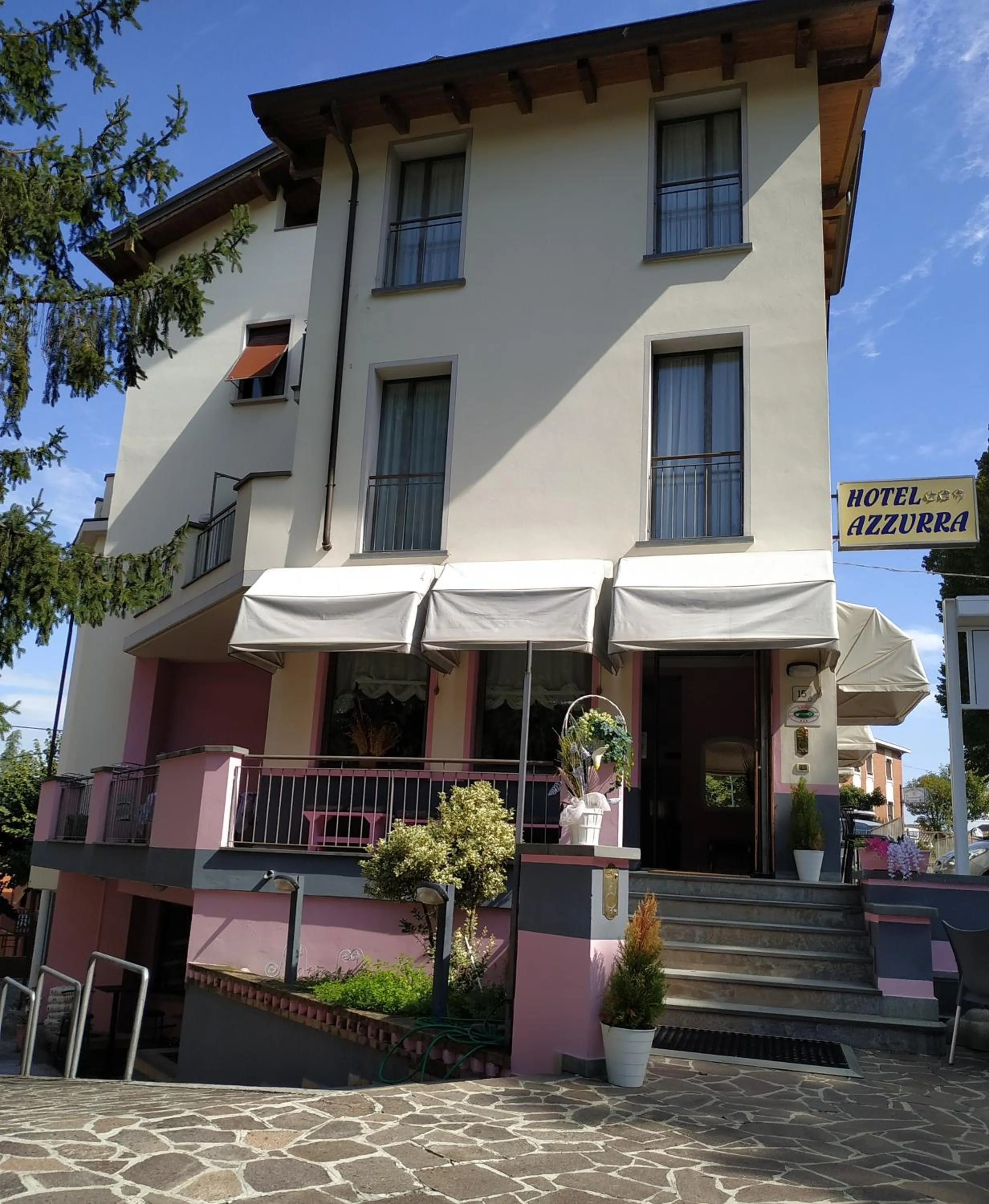 Facade/entrance in Hotel Azzurra
