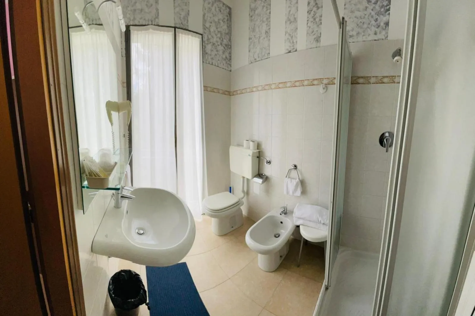 Bathroom in Hotel Azzurra