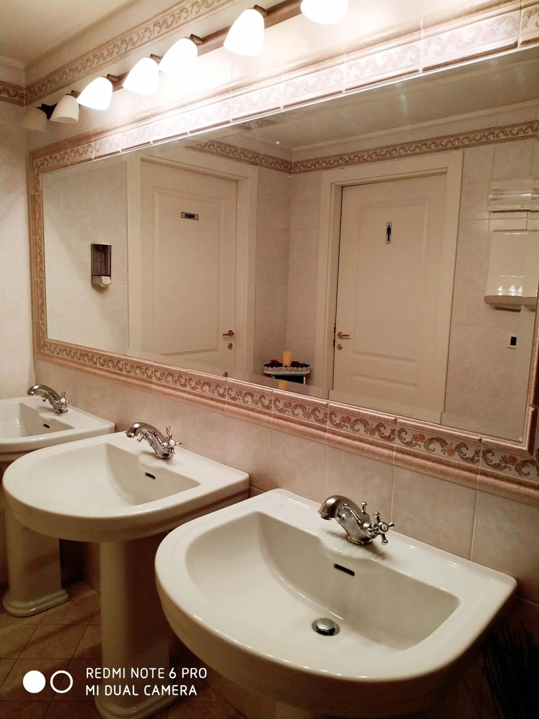 Bathroom in Hotel Azzurra