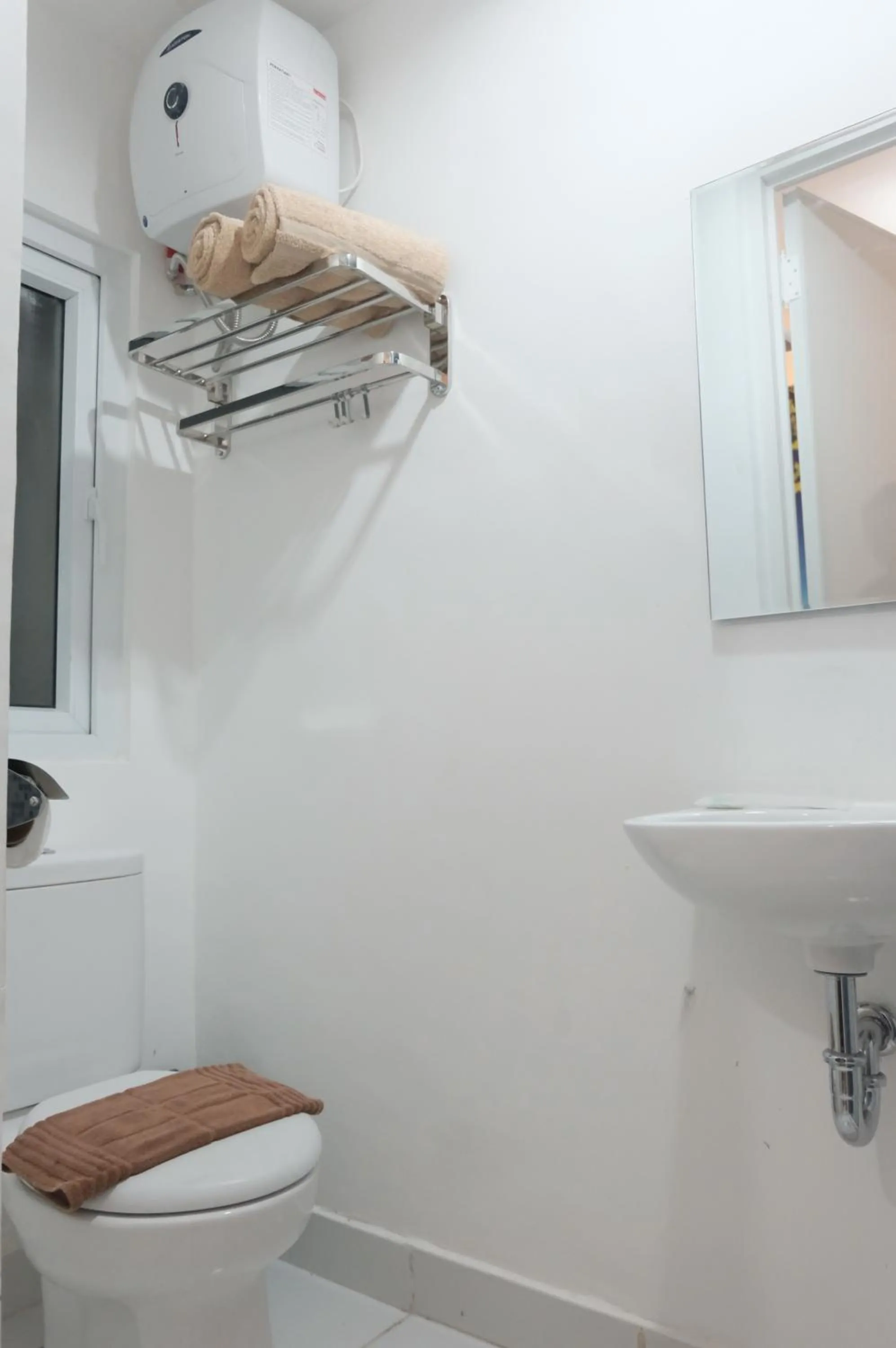 Shower, Bathroom in Green Stay Inn Aeropolis