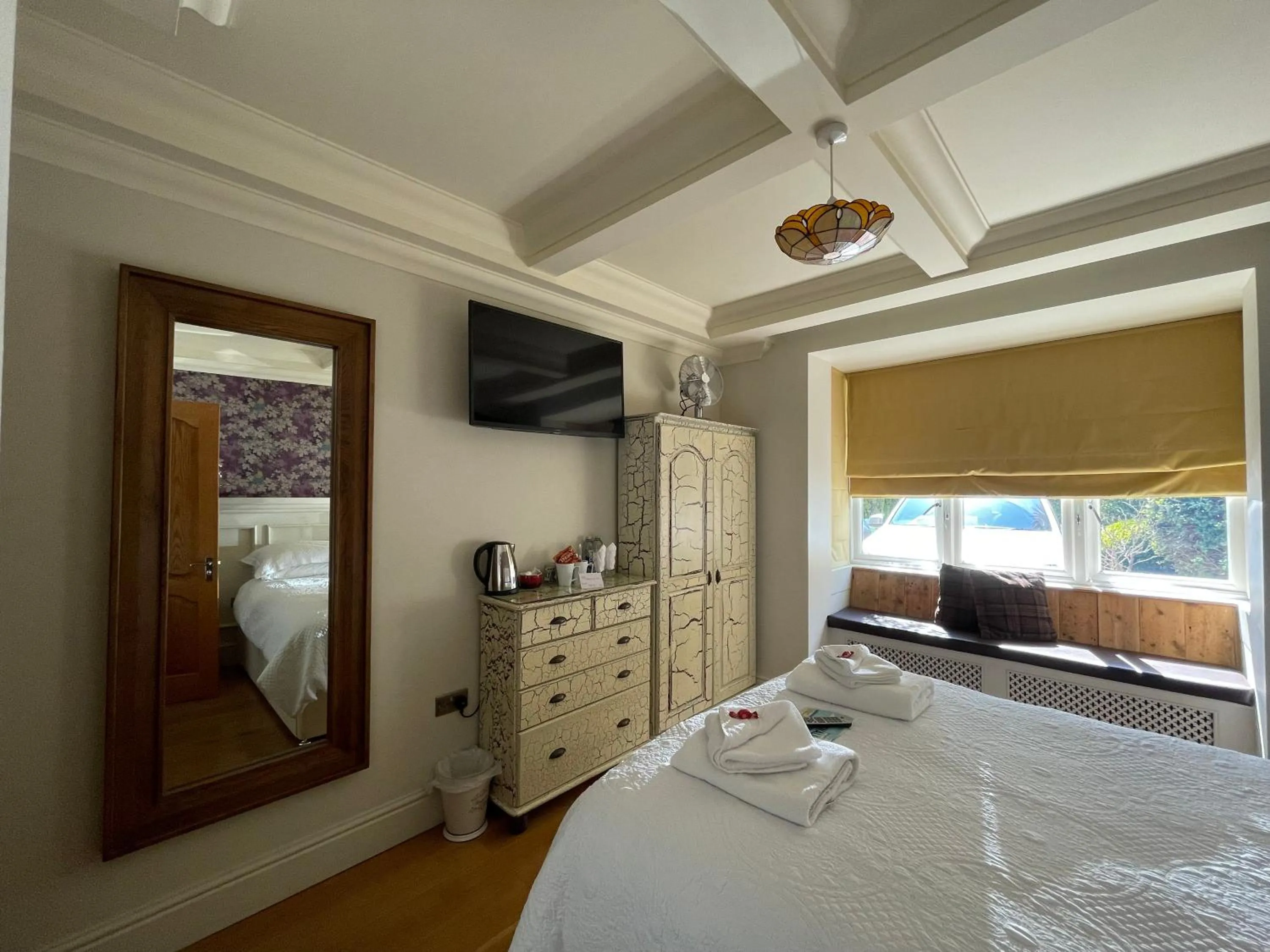 Bed in Bradleigh Lodge