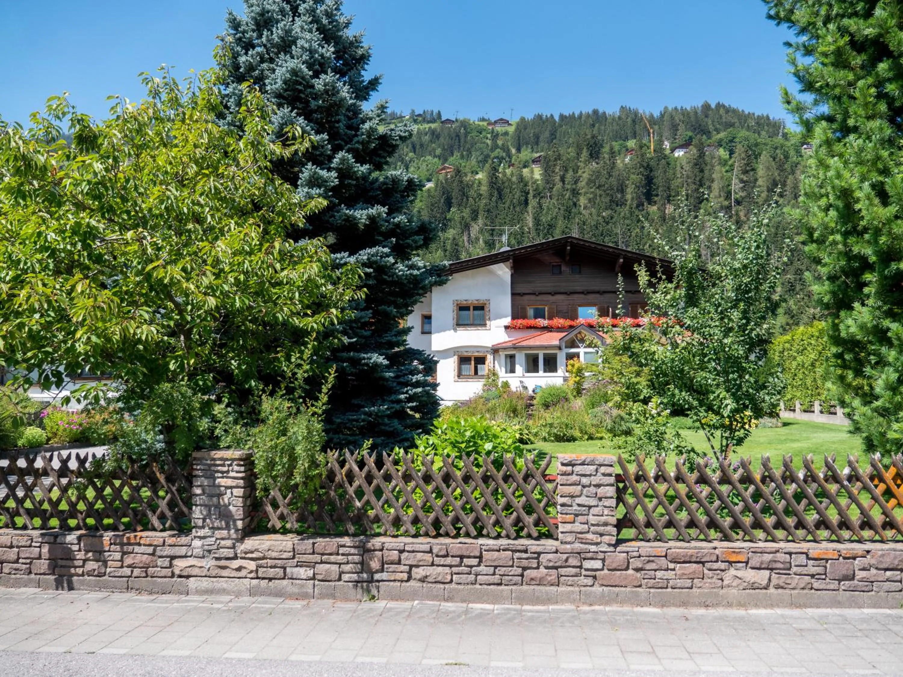 Facade/entrance in Appartements Pichler