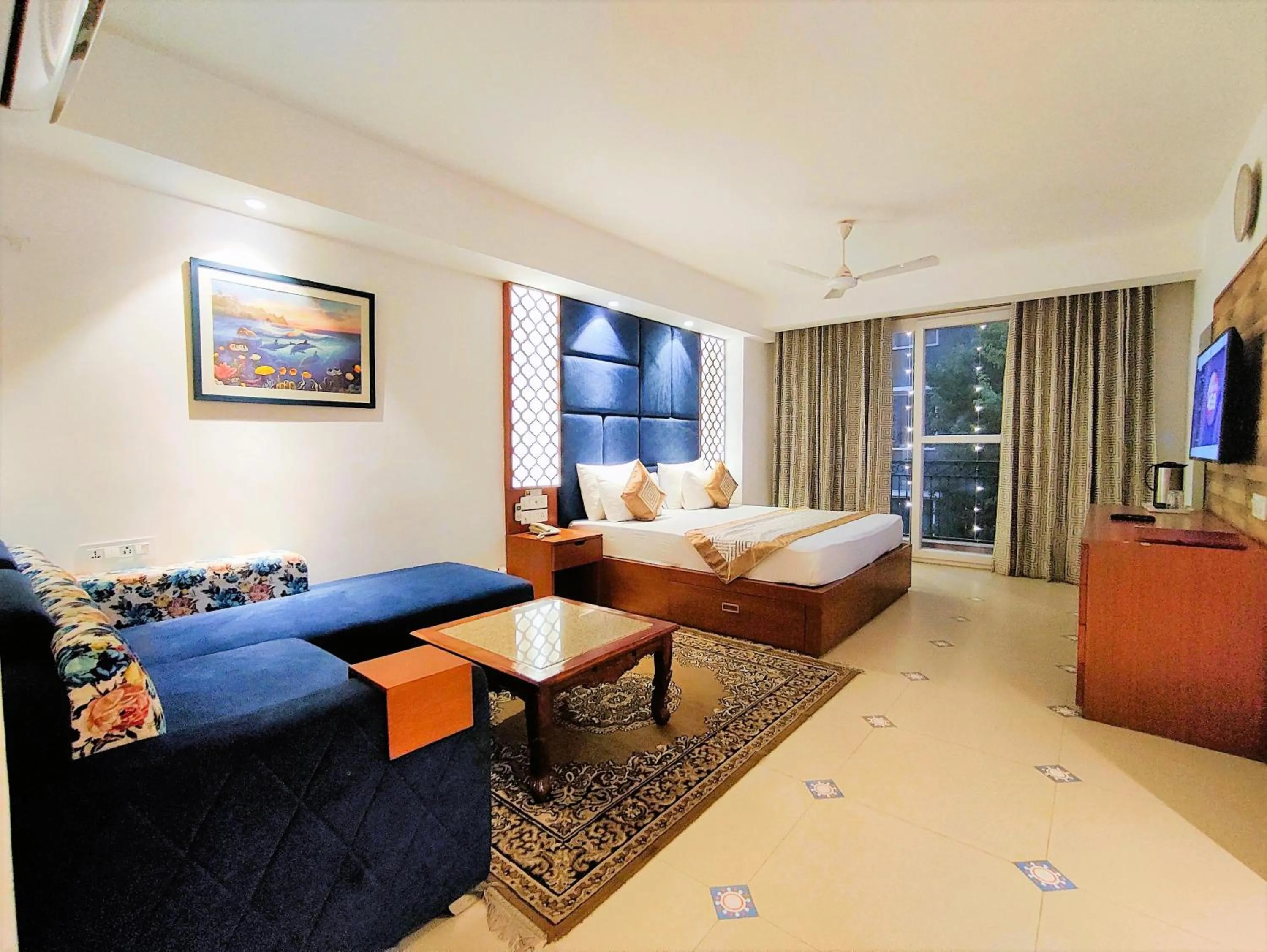 Bedroom, Bed in The Angel Hotel & Suites near Medanta
