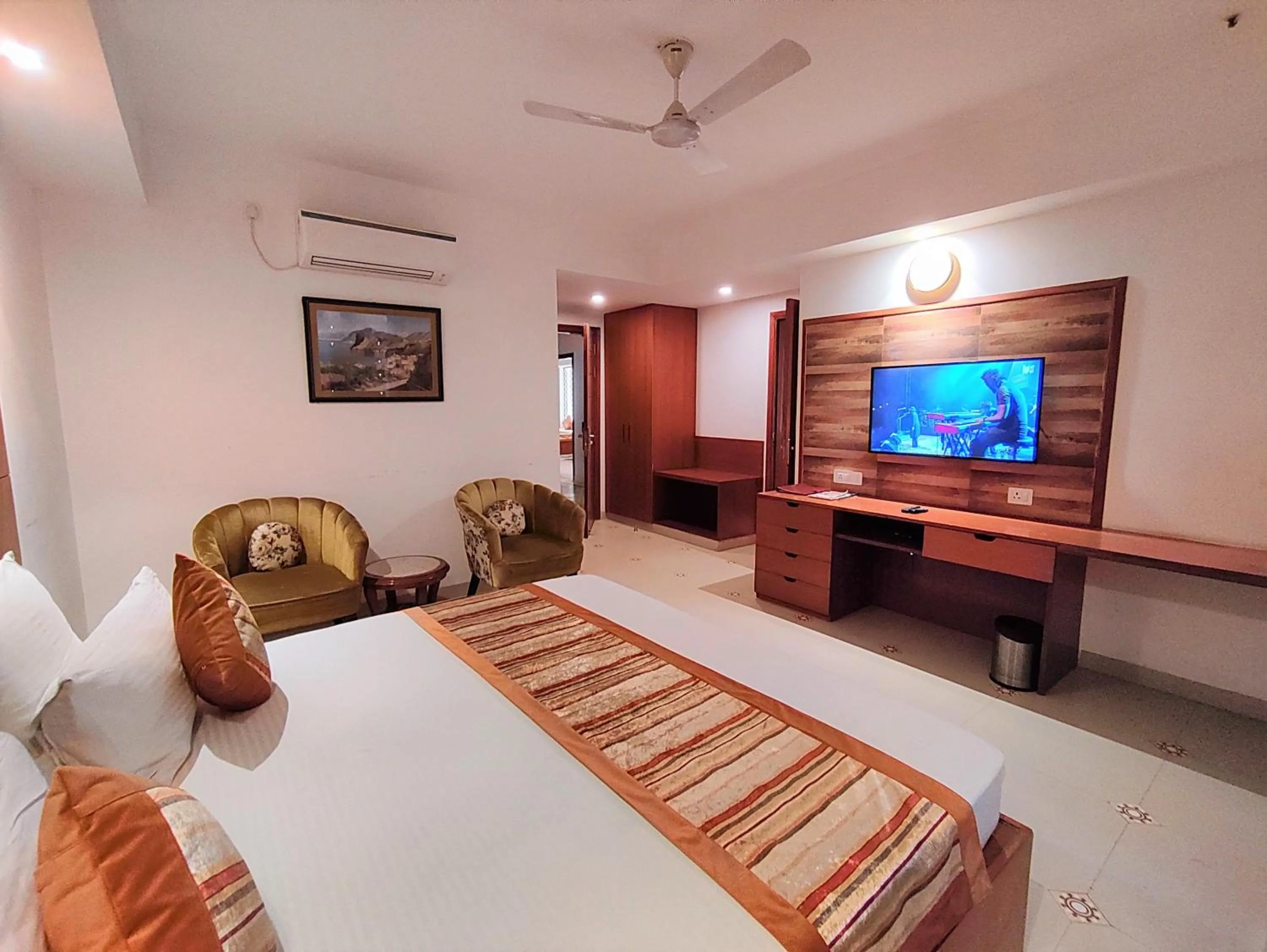 Photo of the whole room, Bed in The Angel Hotel & Suites near Medanta