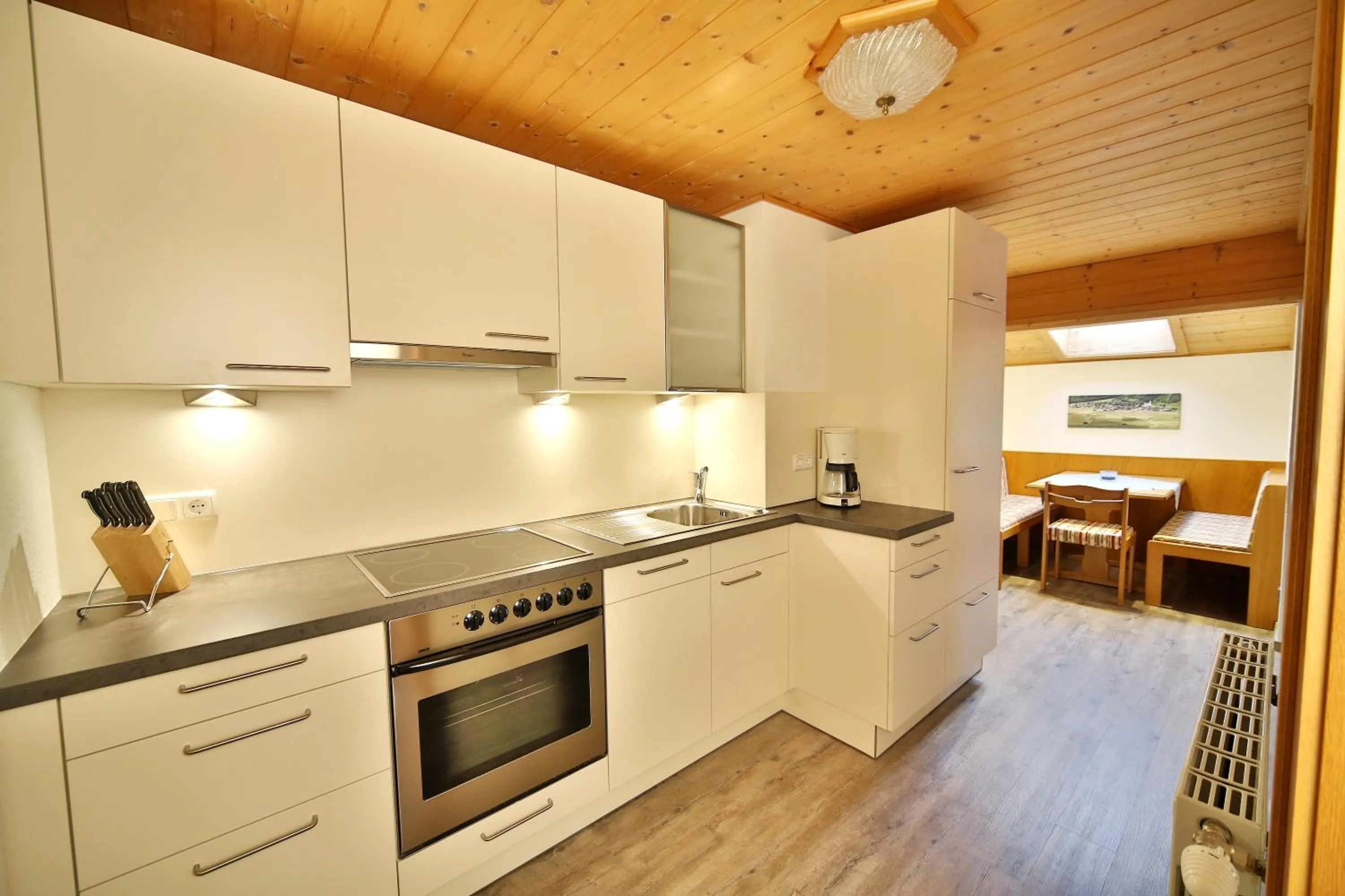 Kitchen or kitchenette in Frühstückspension Jagdhof