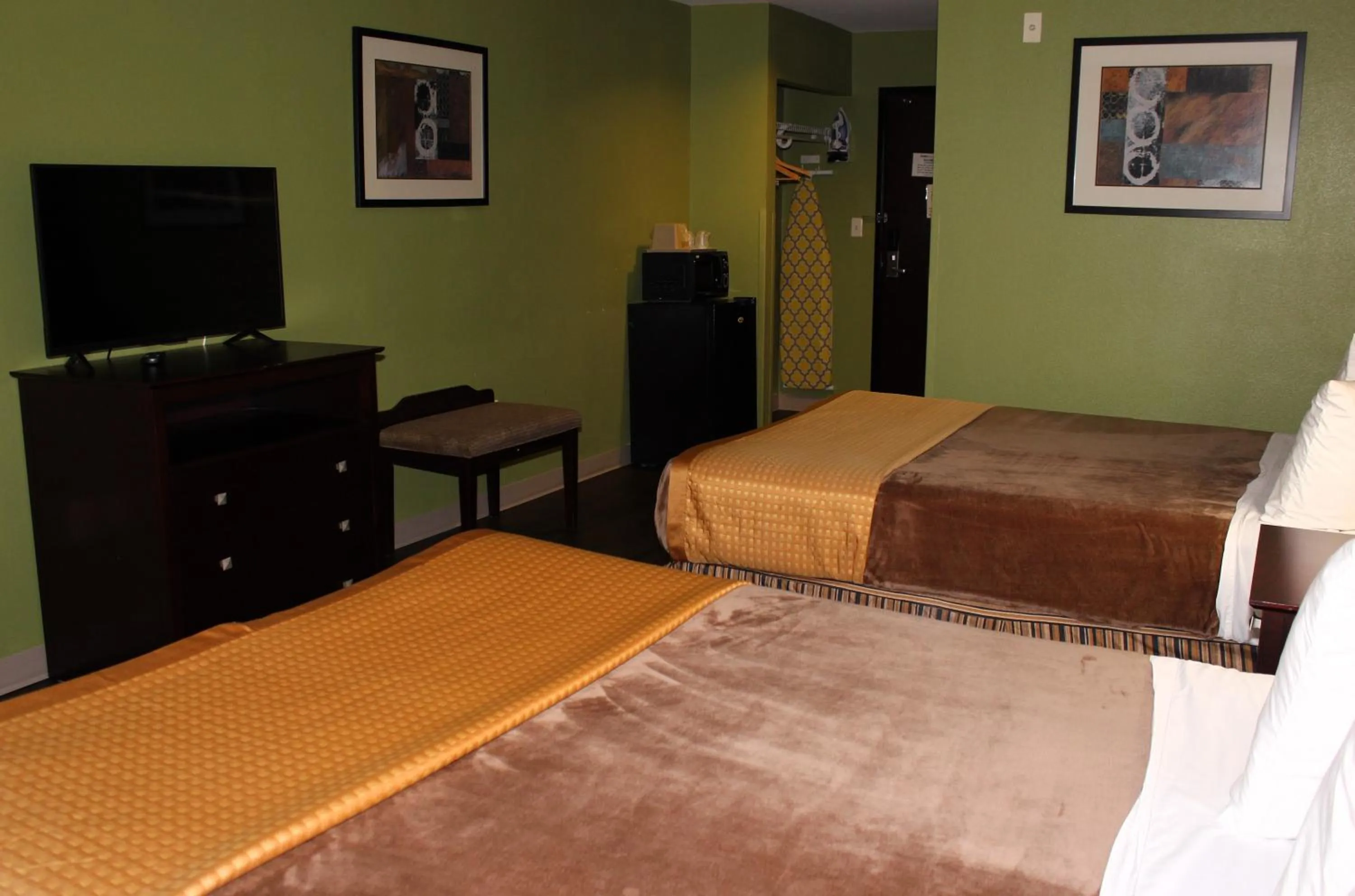 Bed in Scottish Inns Killeen near Fort Cavazos