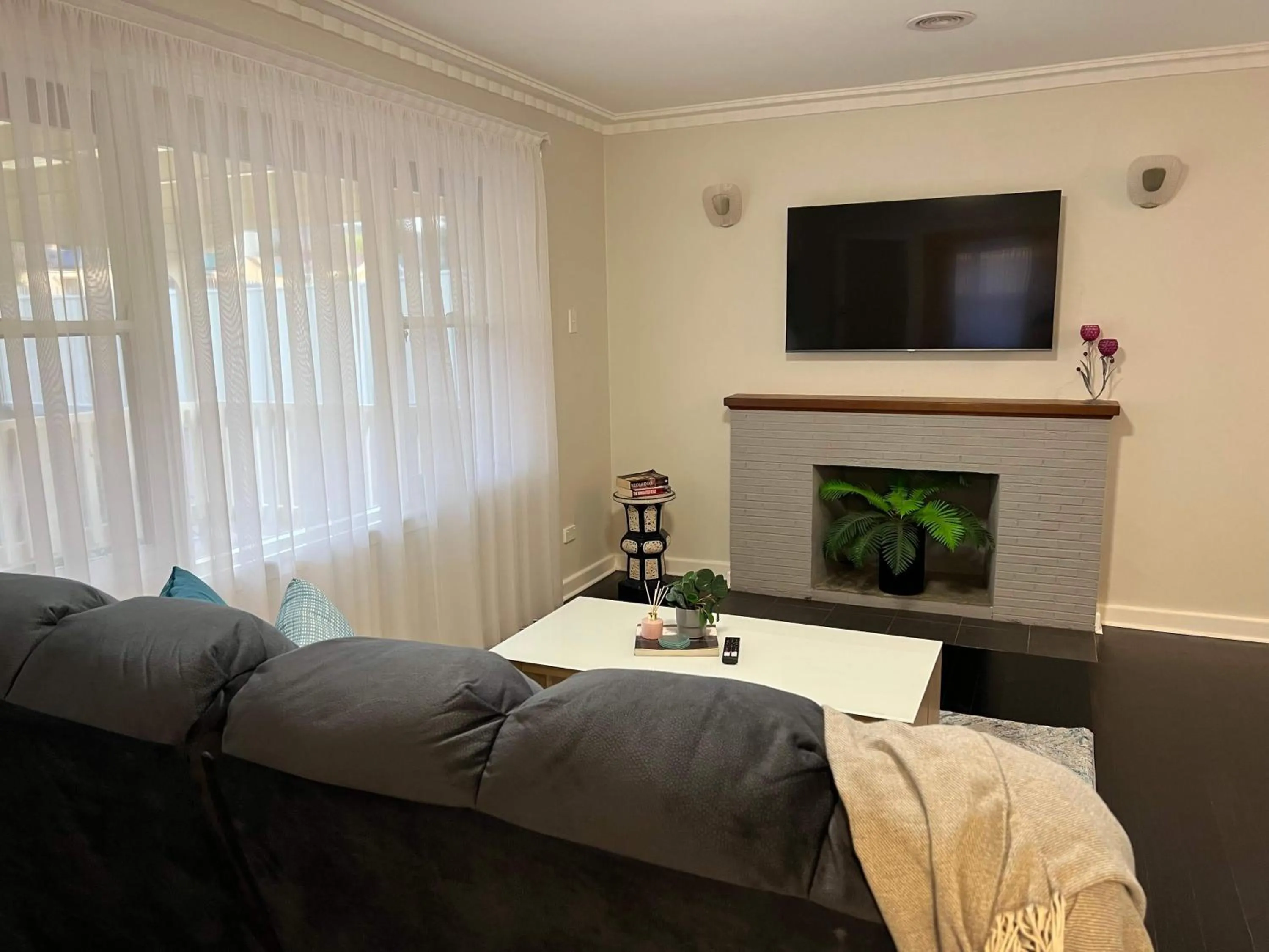 TV and multimedia in Hamilton's Queanbeyan Motel