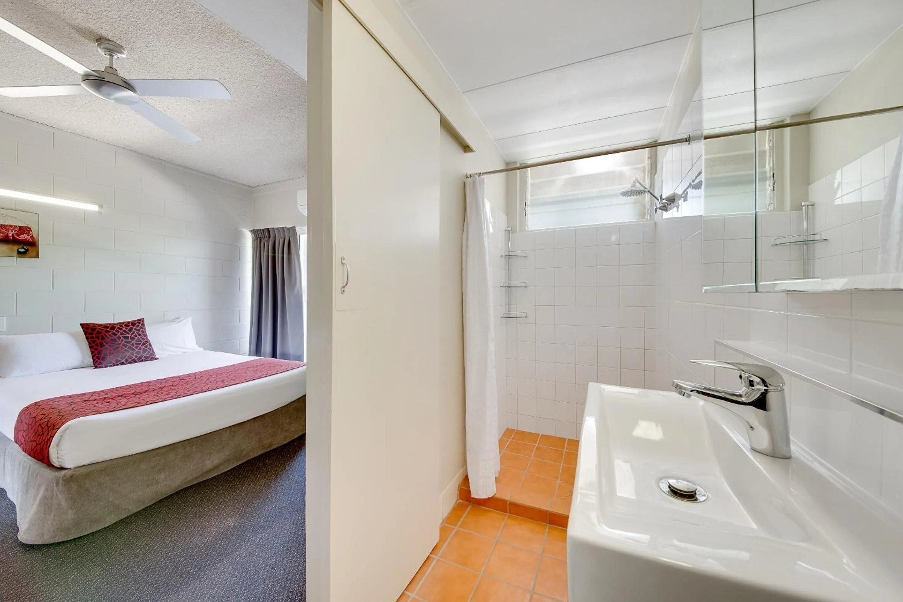 Bed in Camelot Motel Australia