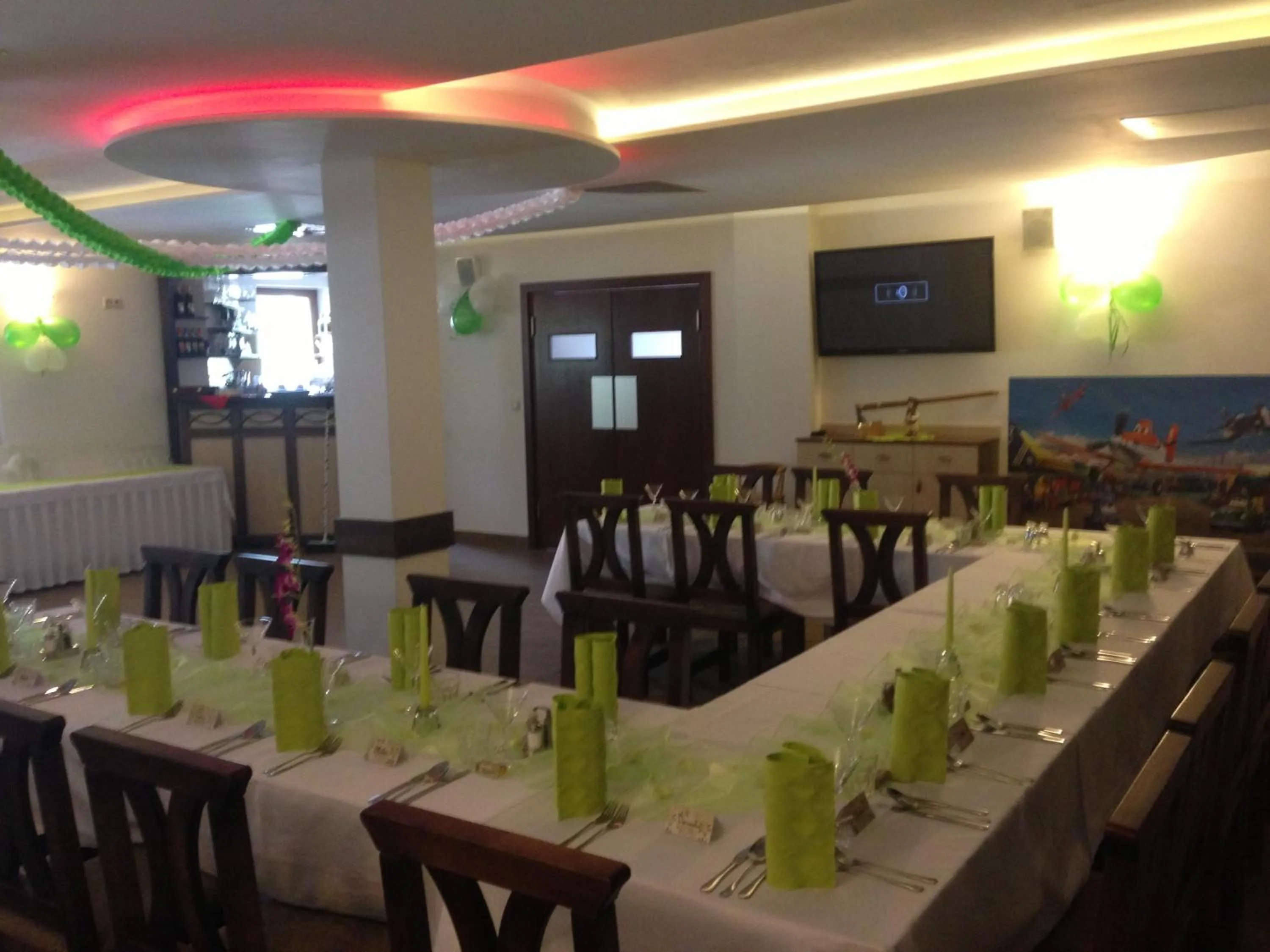 Restaurant/places to eat in Garni Hotel Fatra