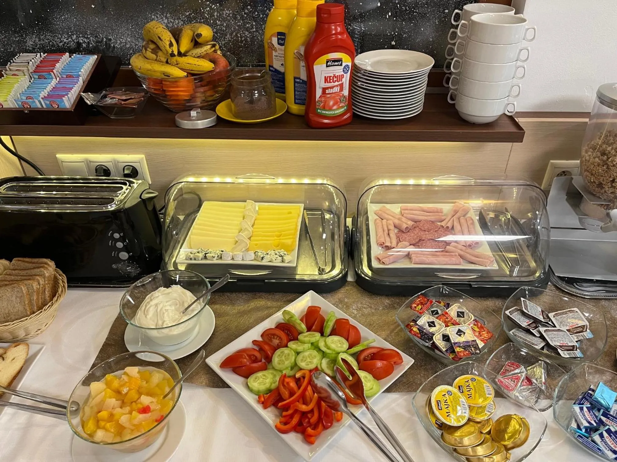 Breakfast in Garni Hotel Fatra