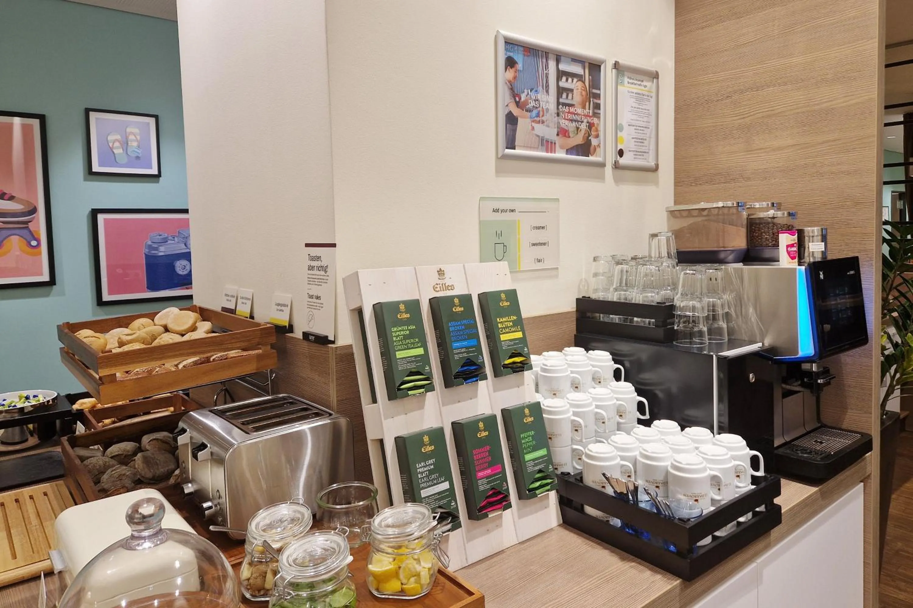 Breakfast in Garner Hotel Berlin - Charlottenburg, an IHG Hotel