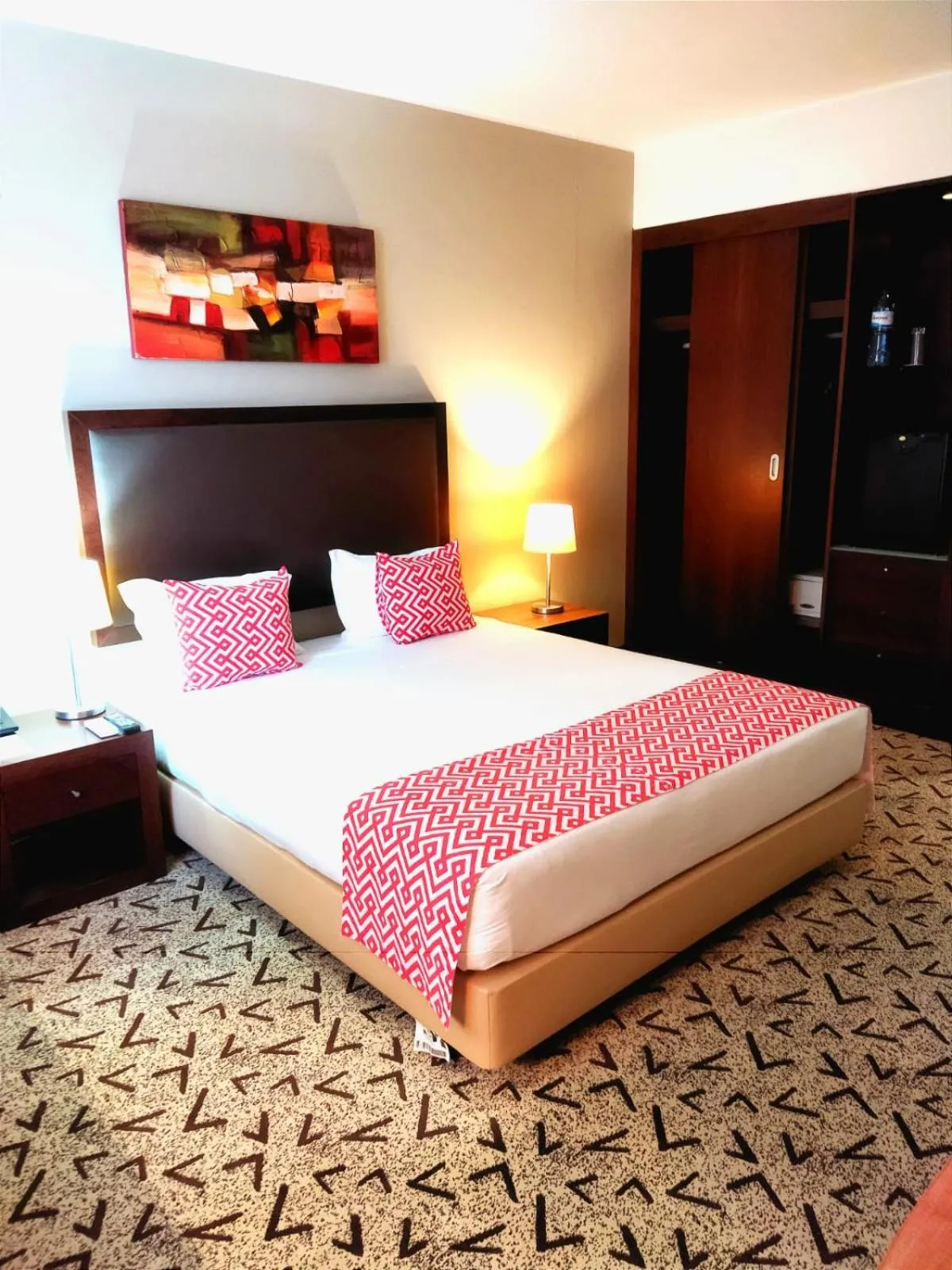 Bed in Skyna Hotel Luanda