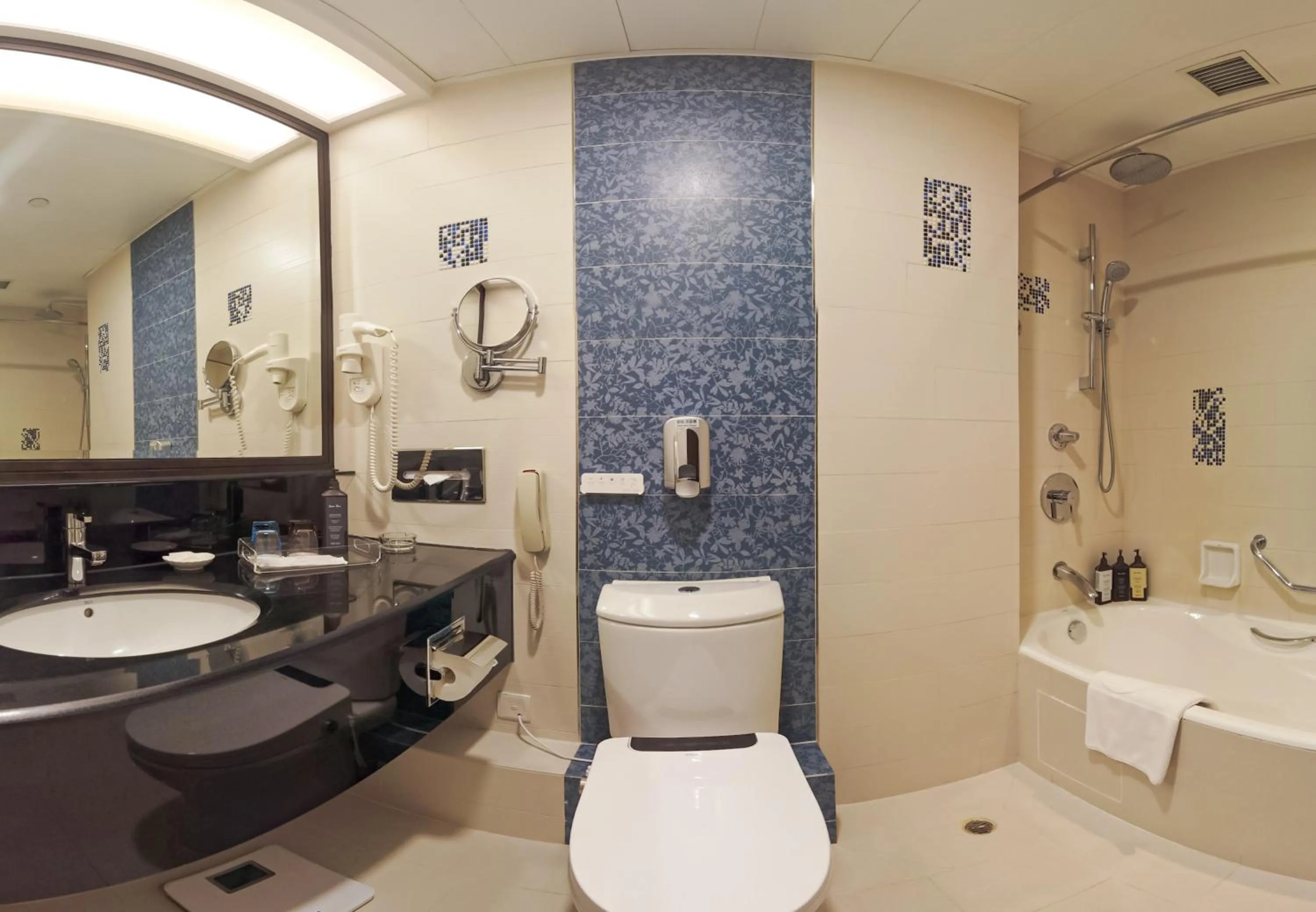 Shower in South Pacific Hotel