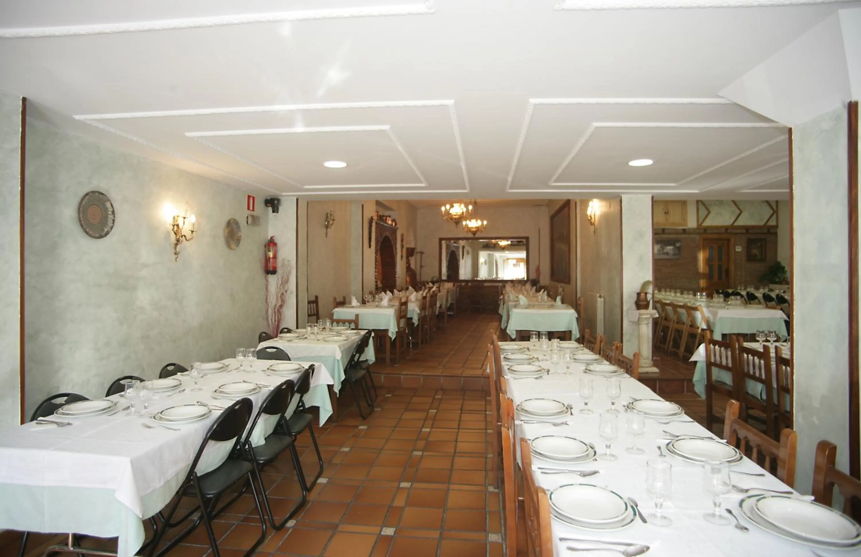 Restaurant/places to eat in Hosteria Peña Sagra