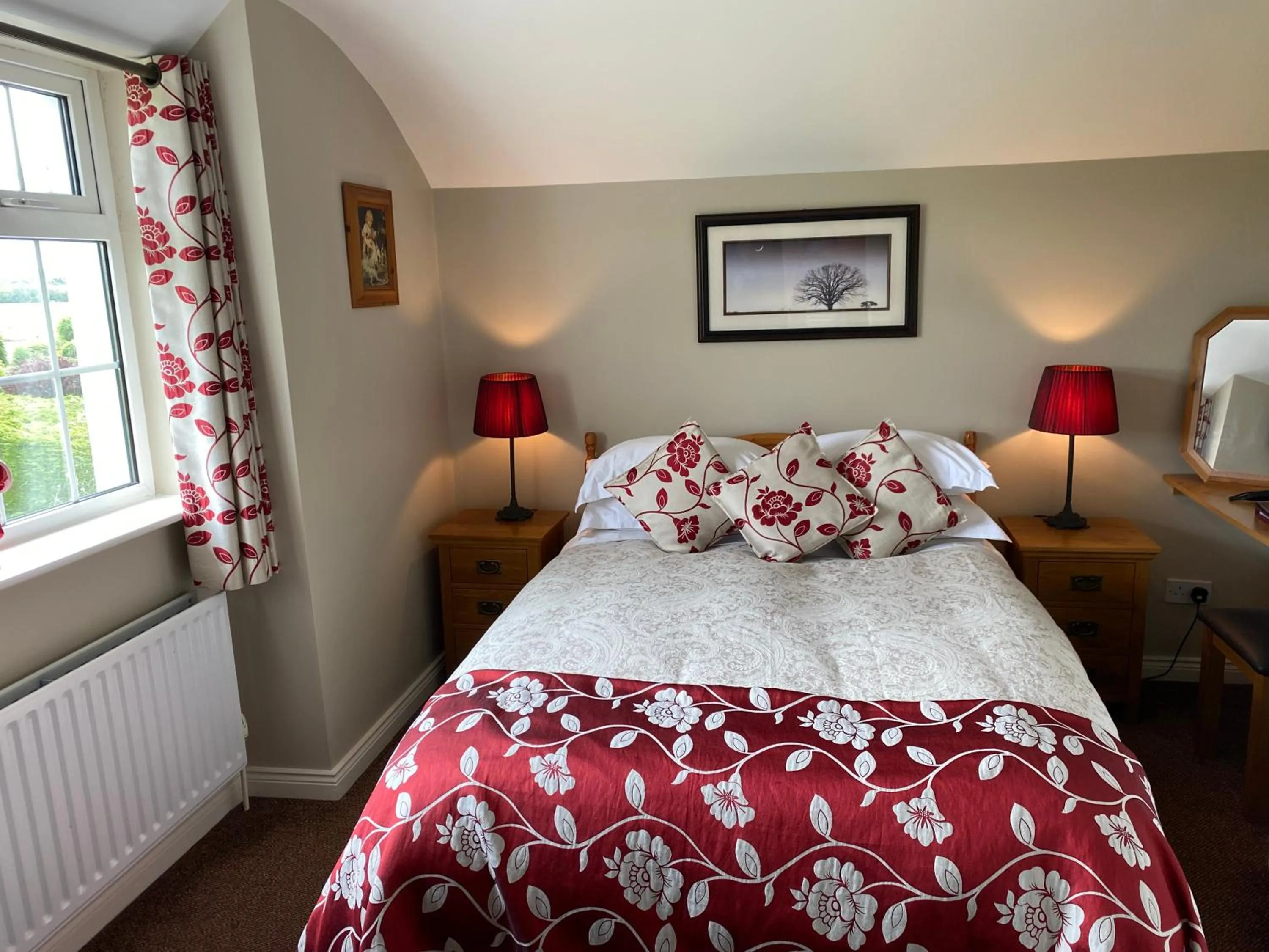 Bedroom, Bed in Ashbrook B&B