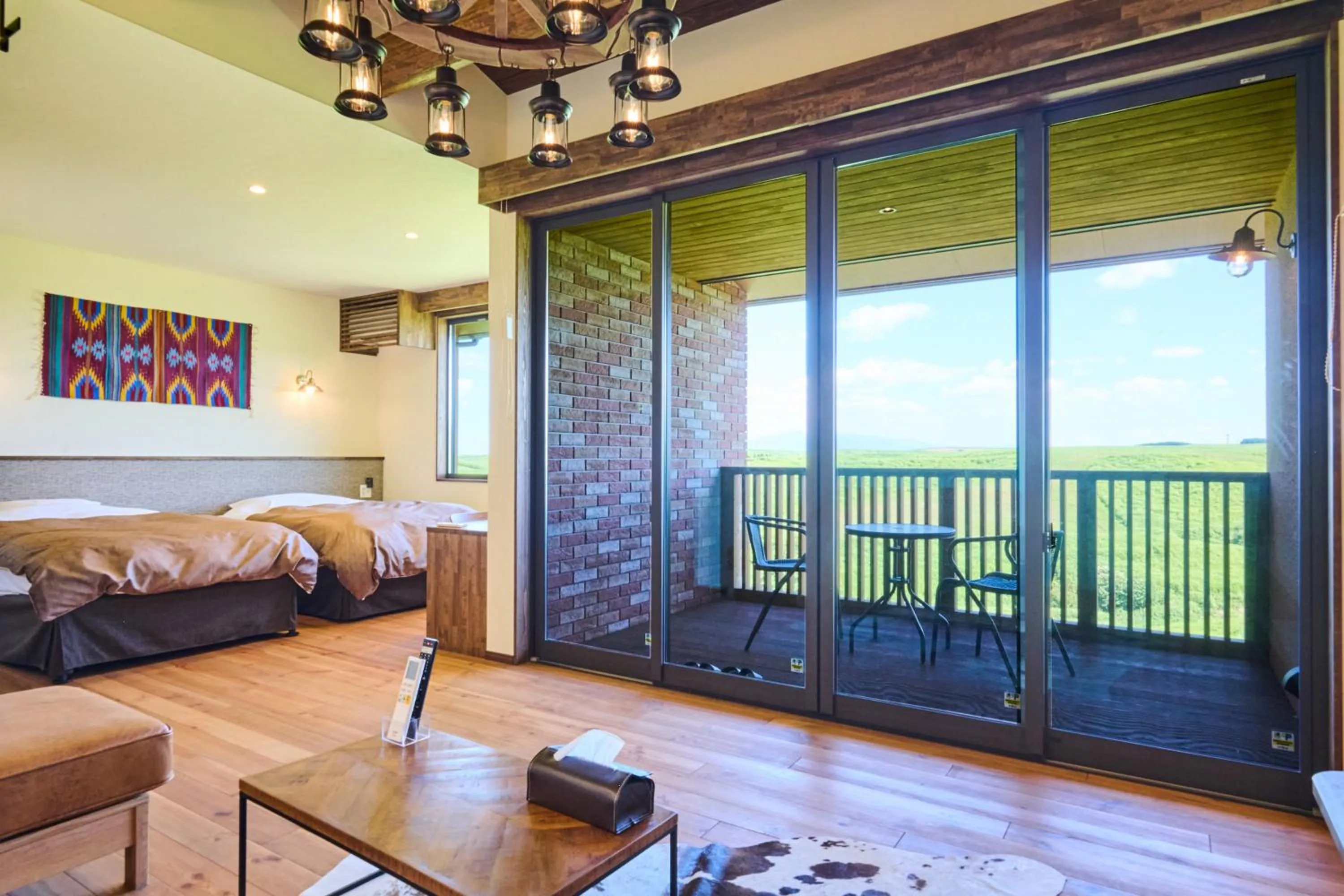 Photo of the whole room in El Patio Ranch