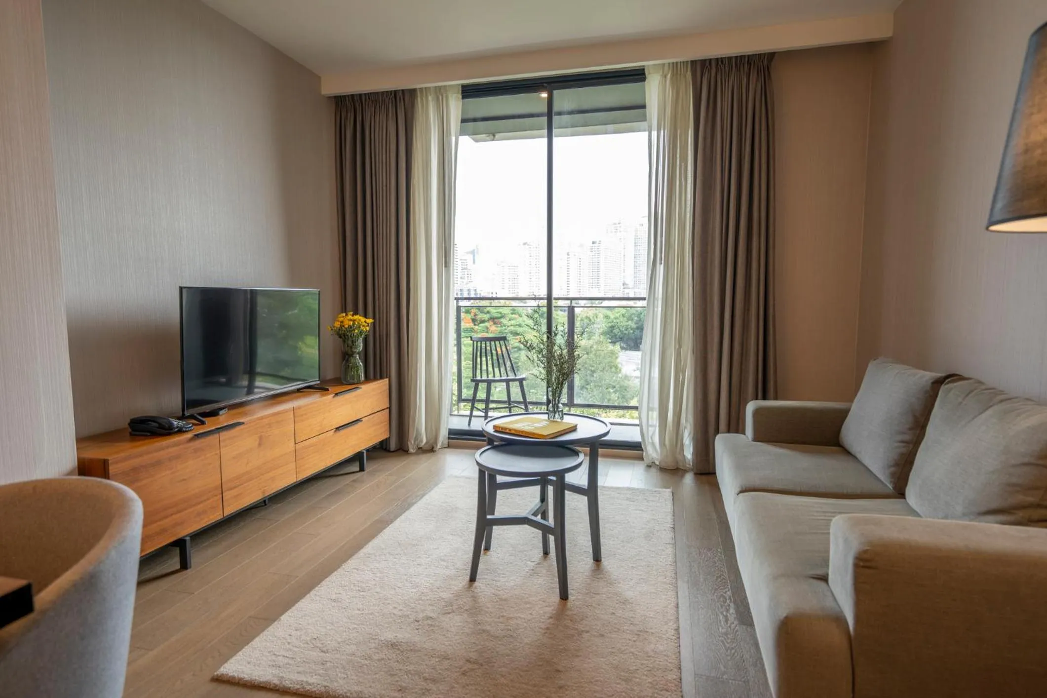 TV and multimedia in Walton Suites Sukhumvit