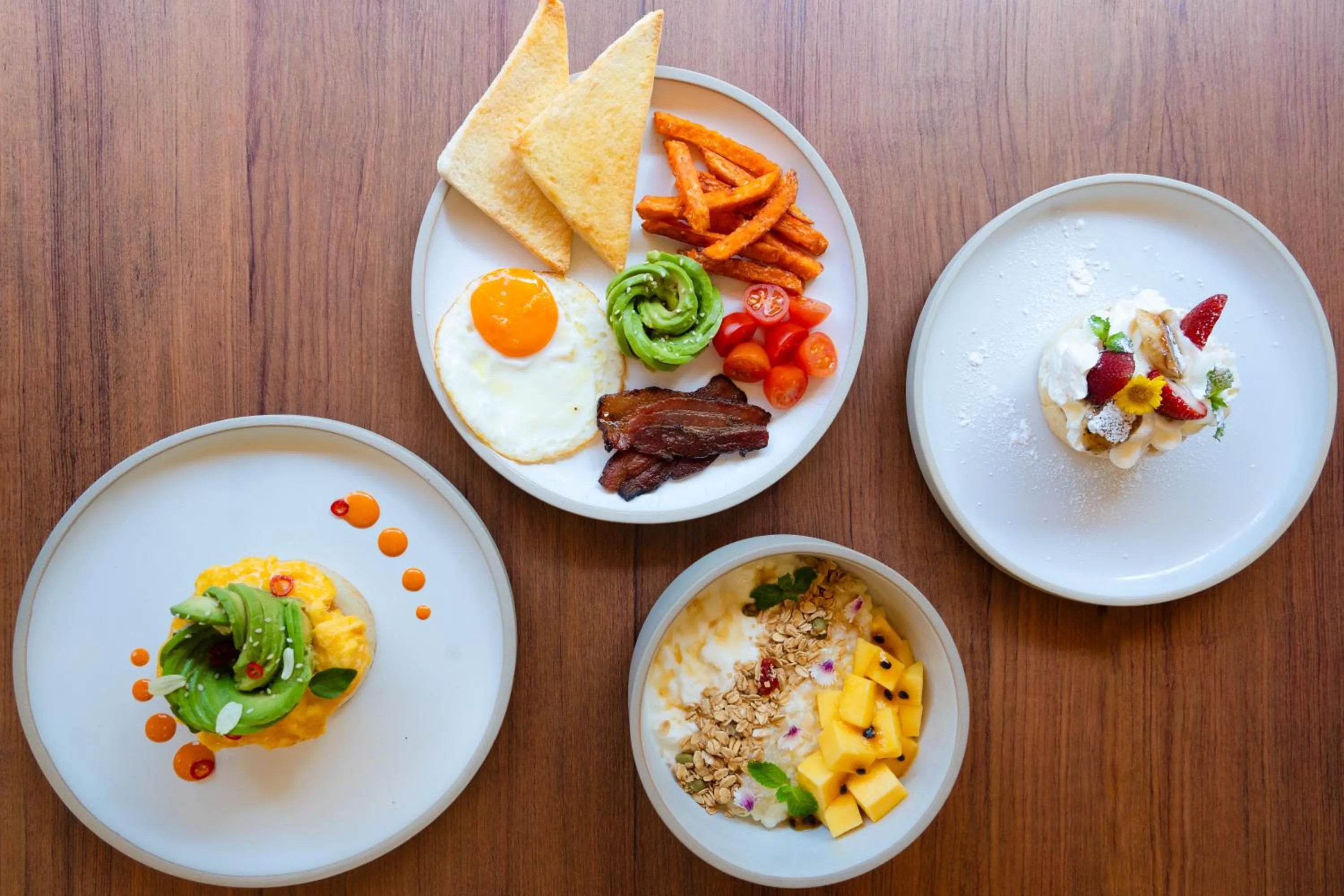 Food in Walton Suites Sukhumvit