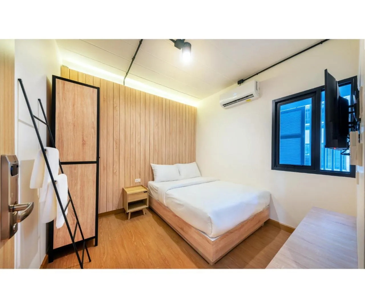 Bed in Siam Subway Hostel and Café