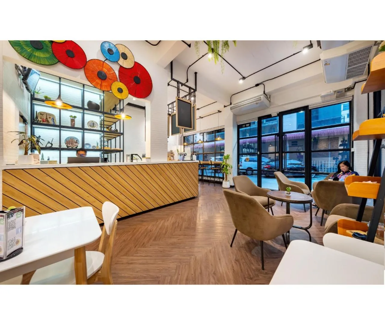 Lobby or reception in Siam Subway Hostel and Café